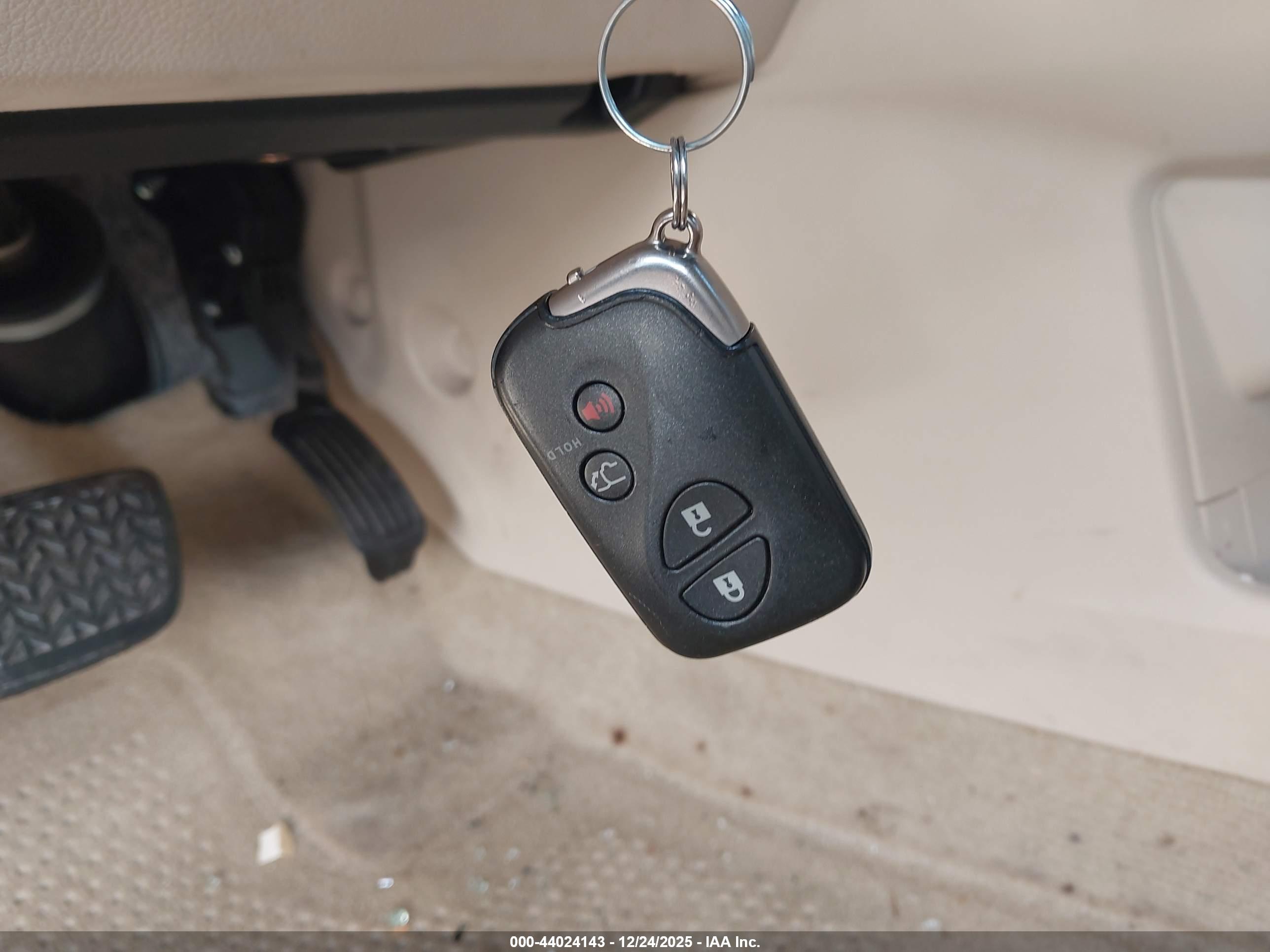 LEXUS RX image 11