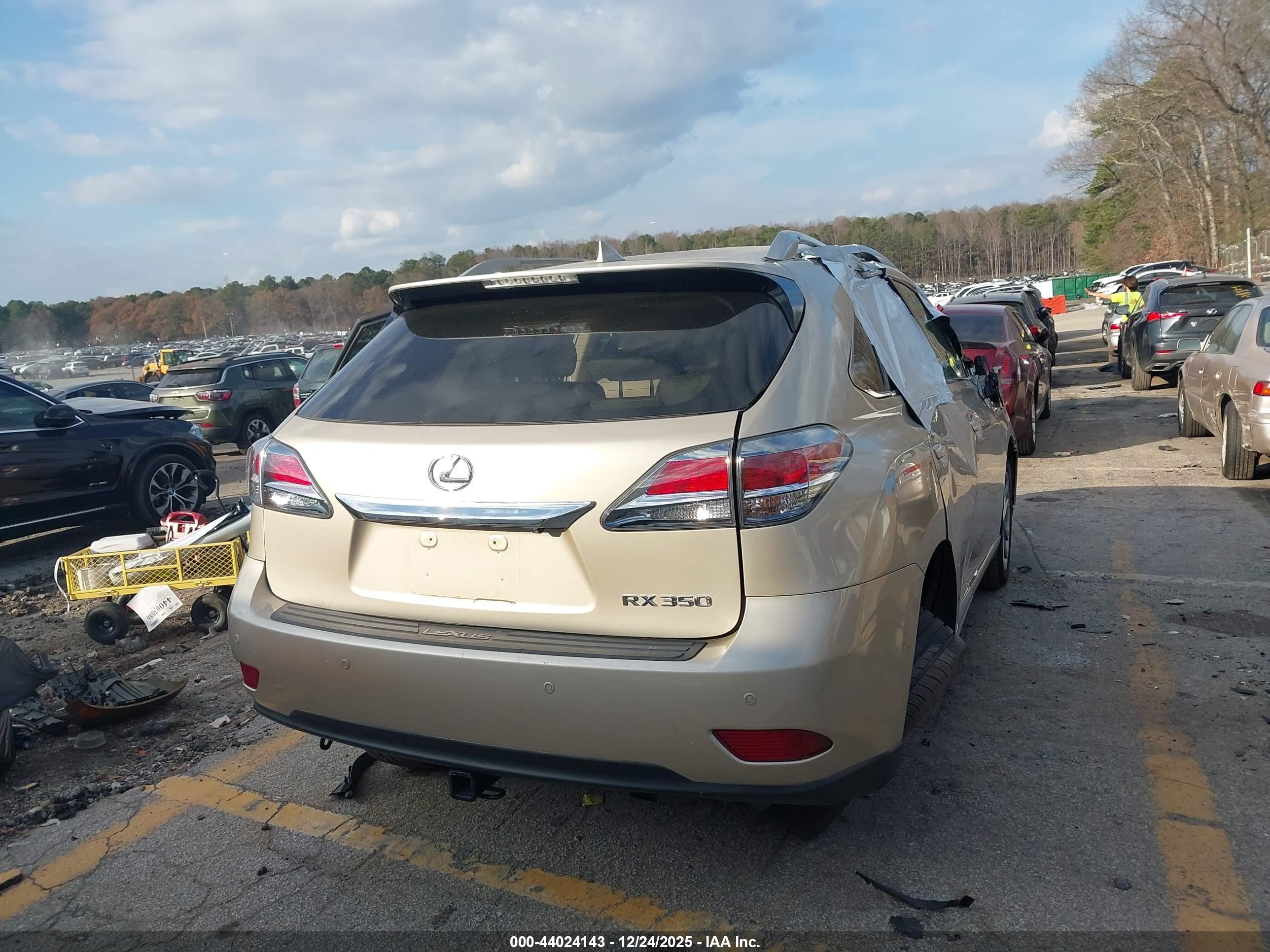 LEXUS RX image 4