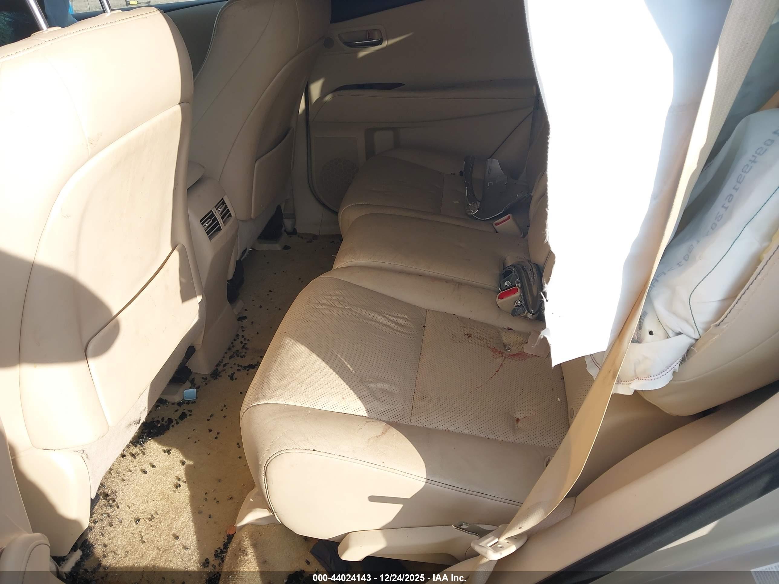 LEXUS RX image 8