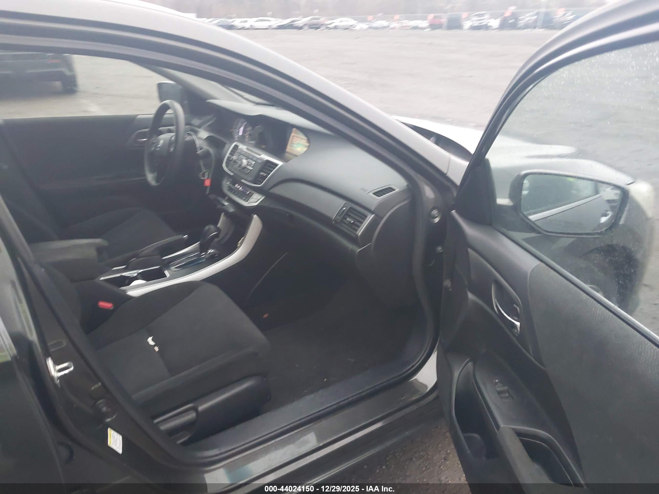 HONDA ACCORD image 5