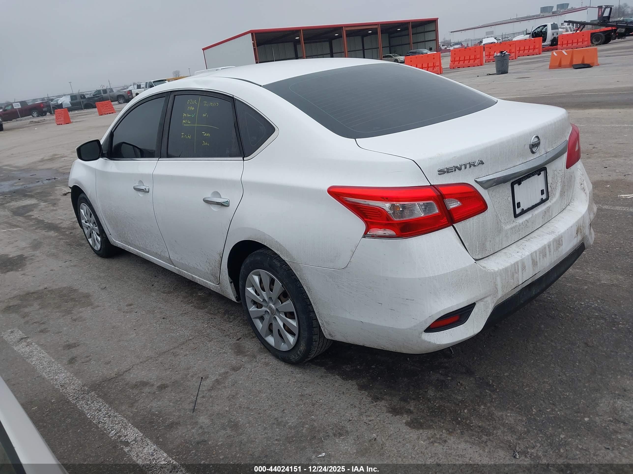 NISSAN SENTRA image 3