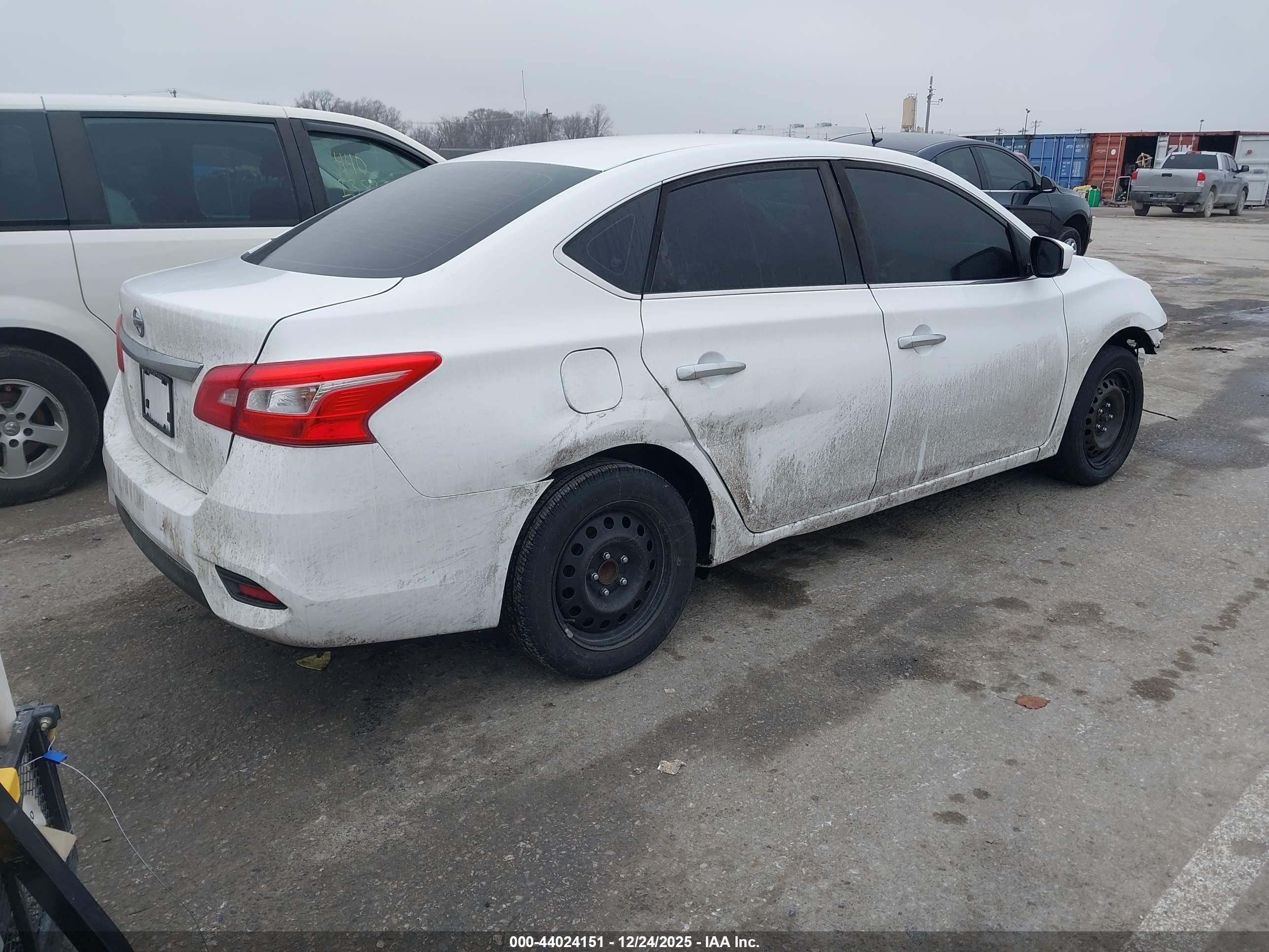 NISSAN SENTRA image 4