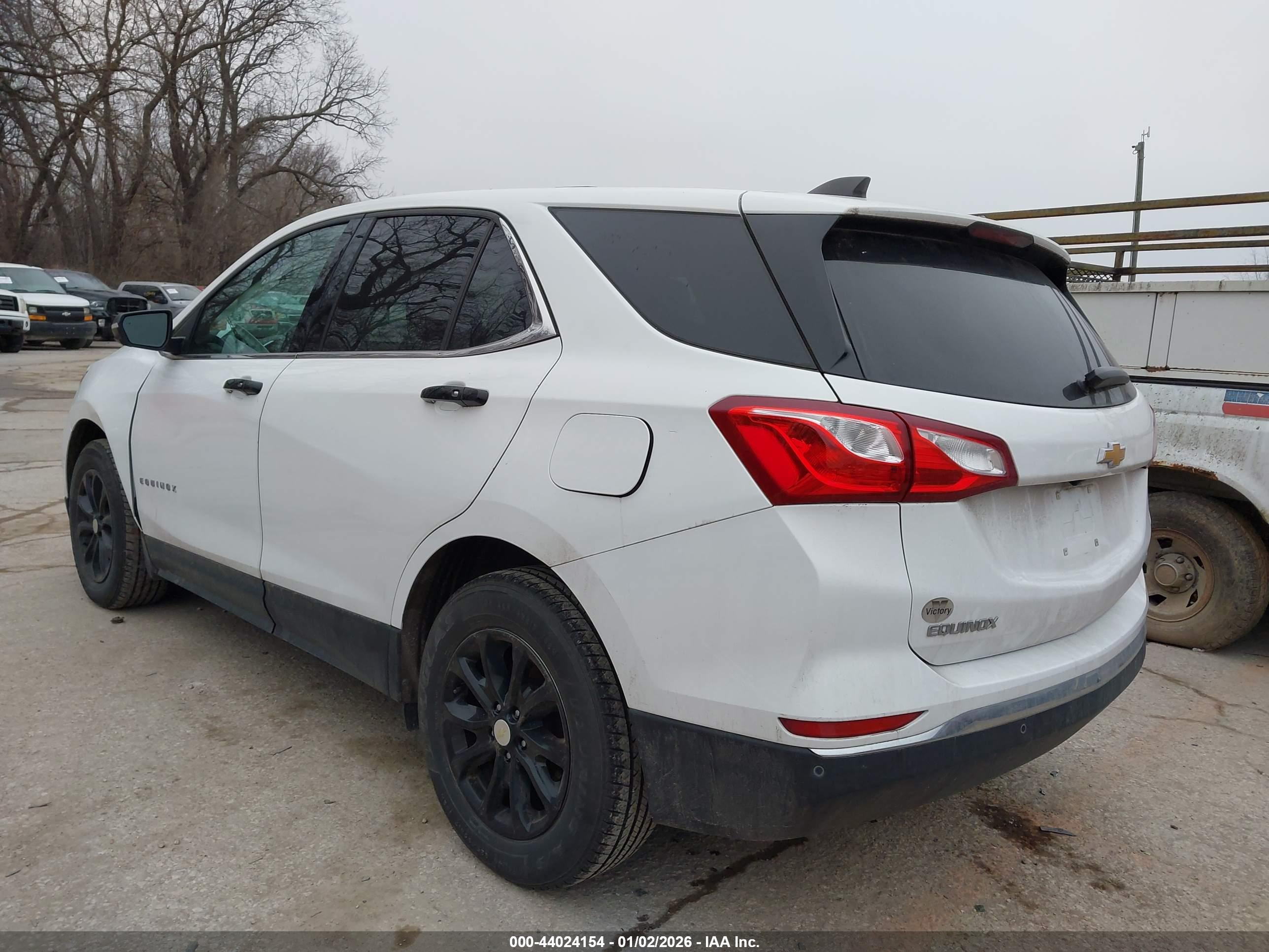 CHEVROLET EQUINOX image 3