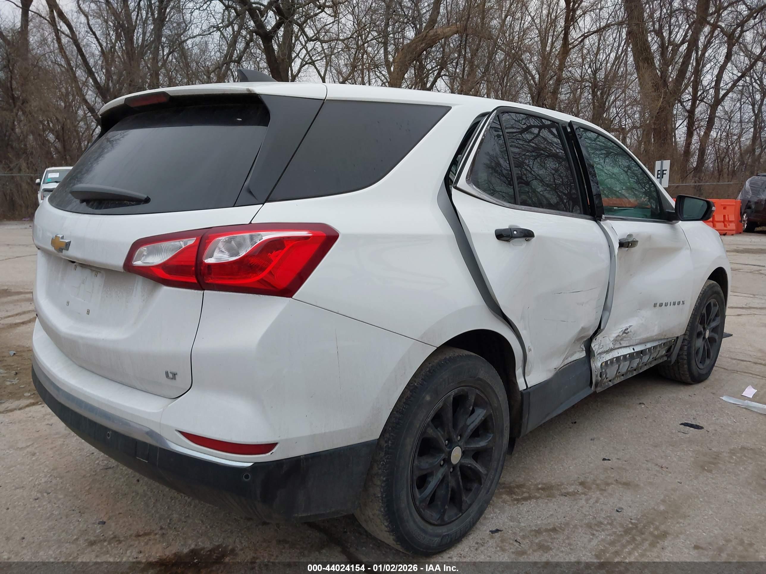 CHEVROLET EQUINOX image 4