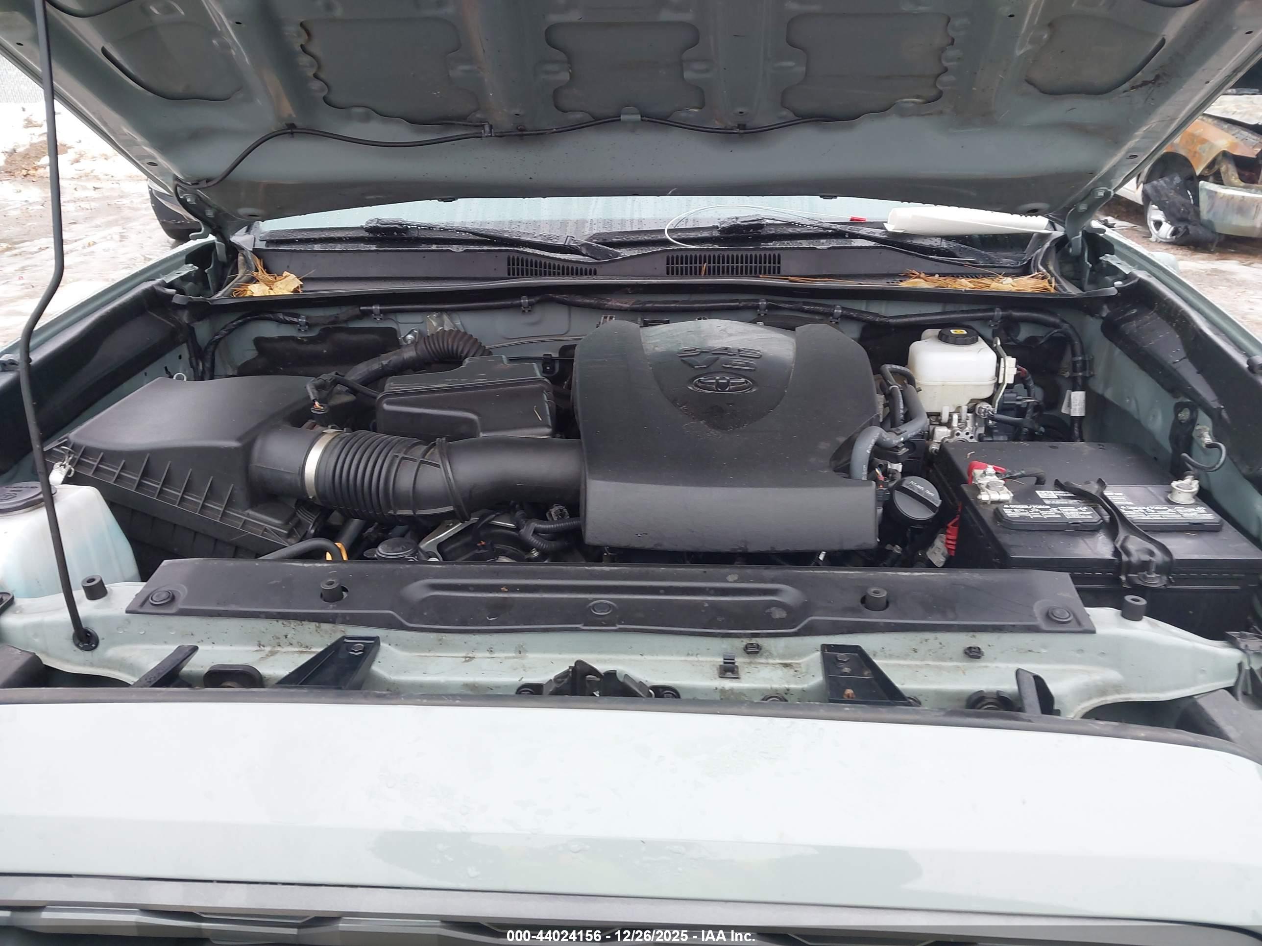 TOYOTA TACOMA image 10
