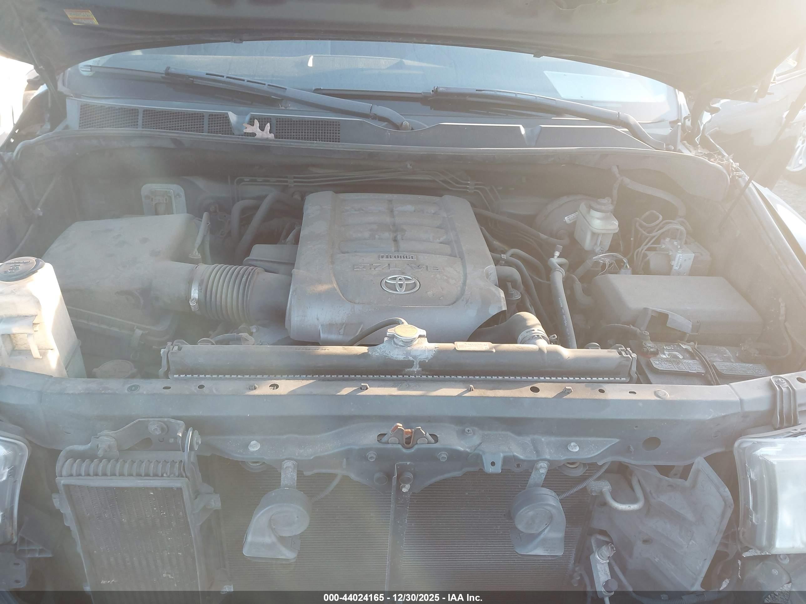 TOYOTA TUNDRA image 10