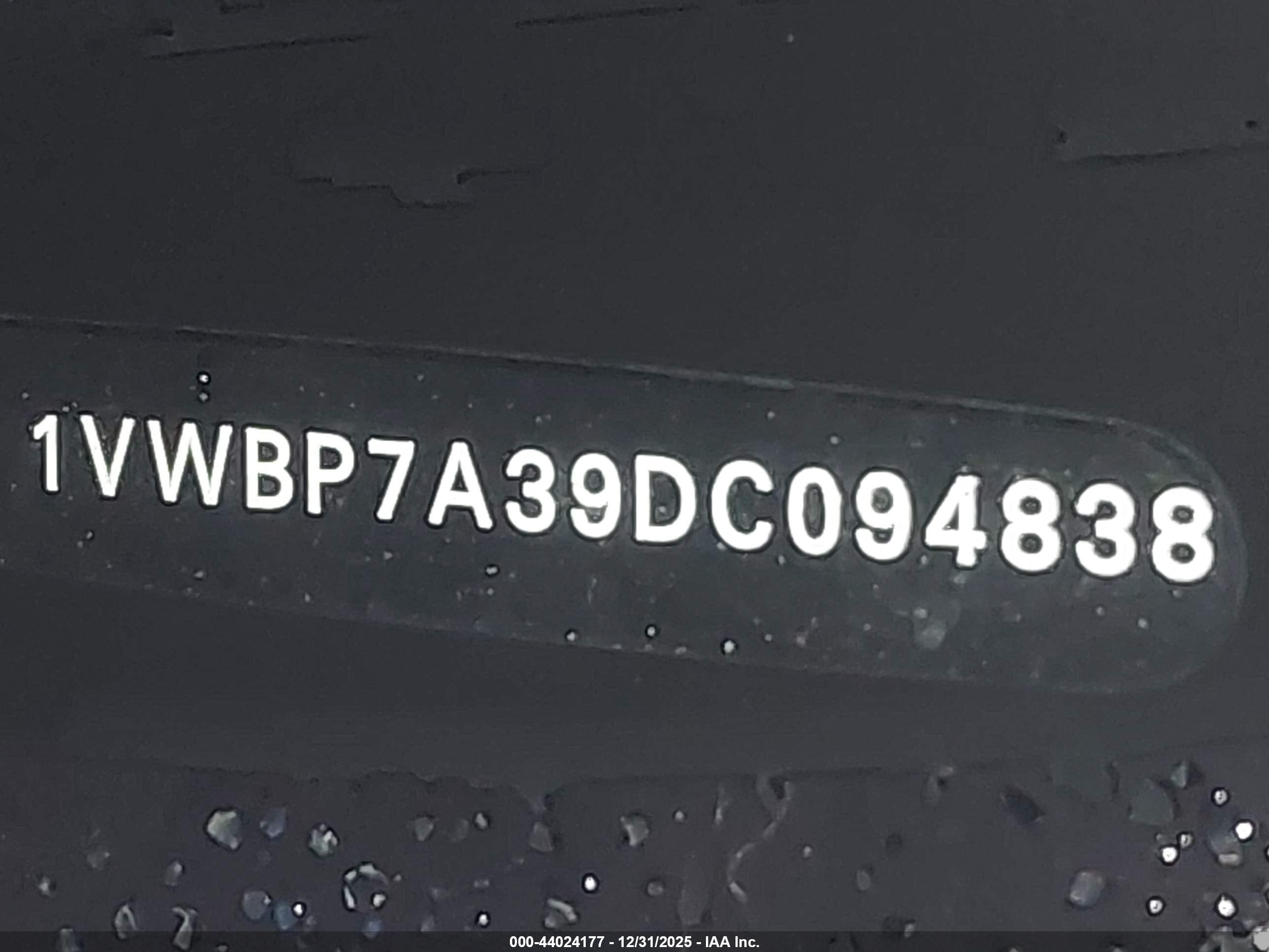 VOLKSWAGEN PASSAT image 9