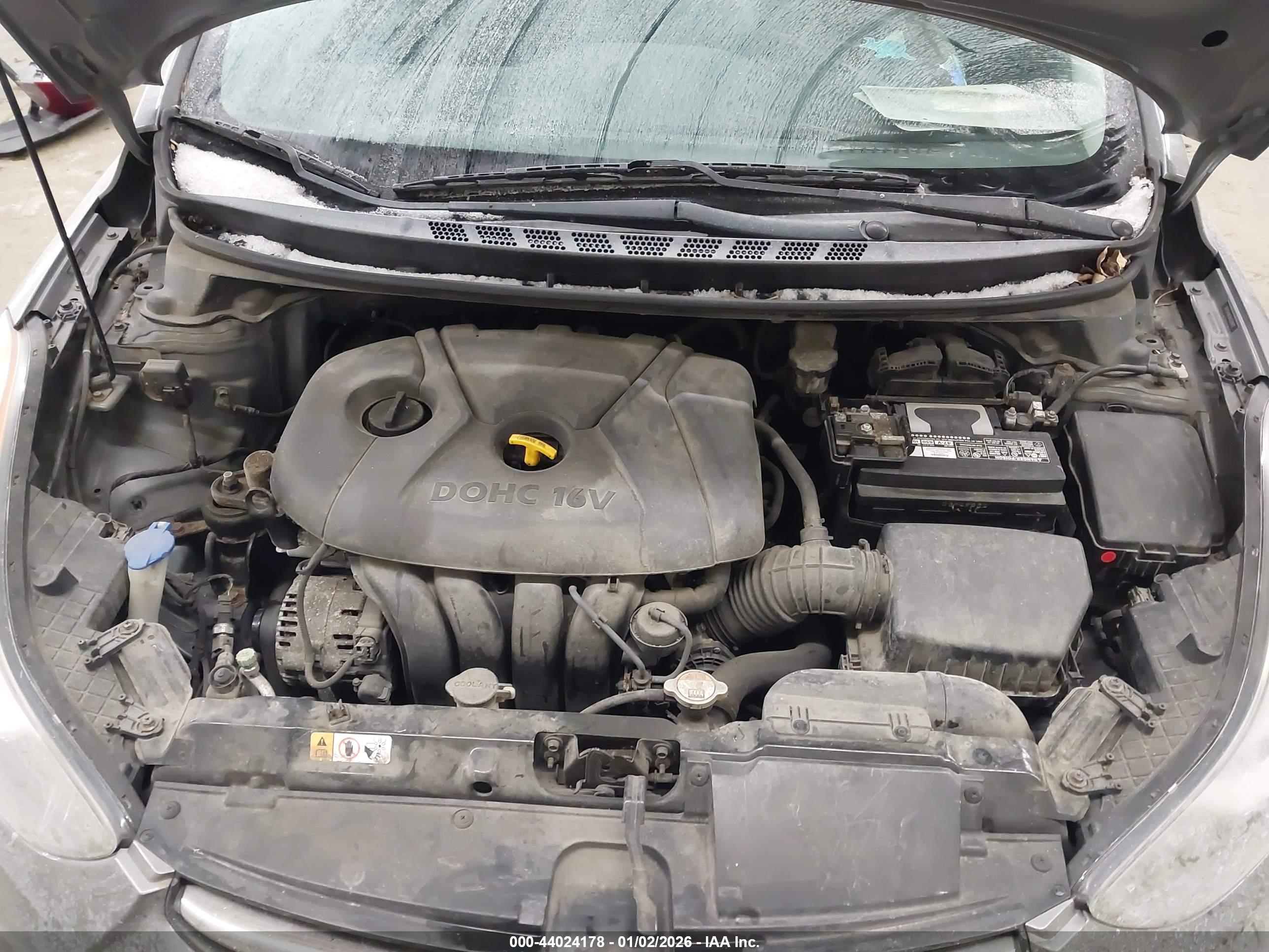 HYUNDAI ELANTRA image 10