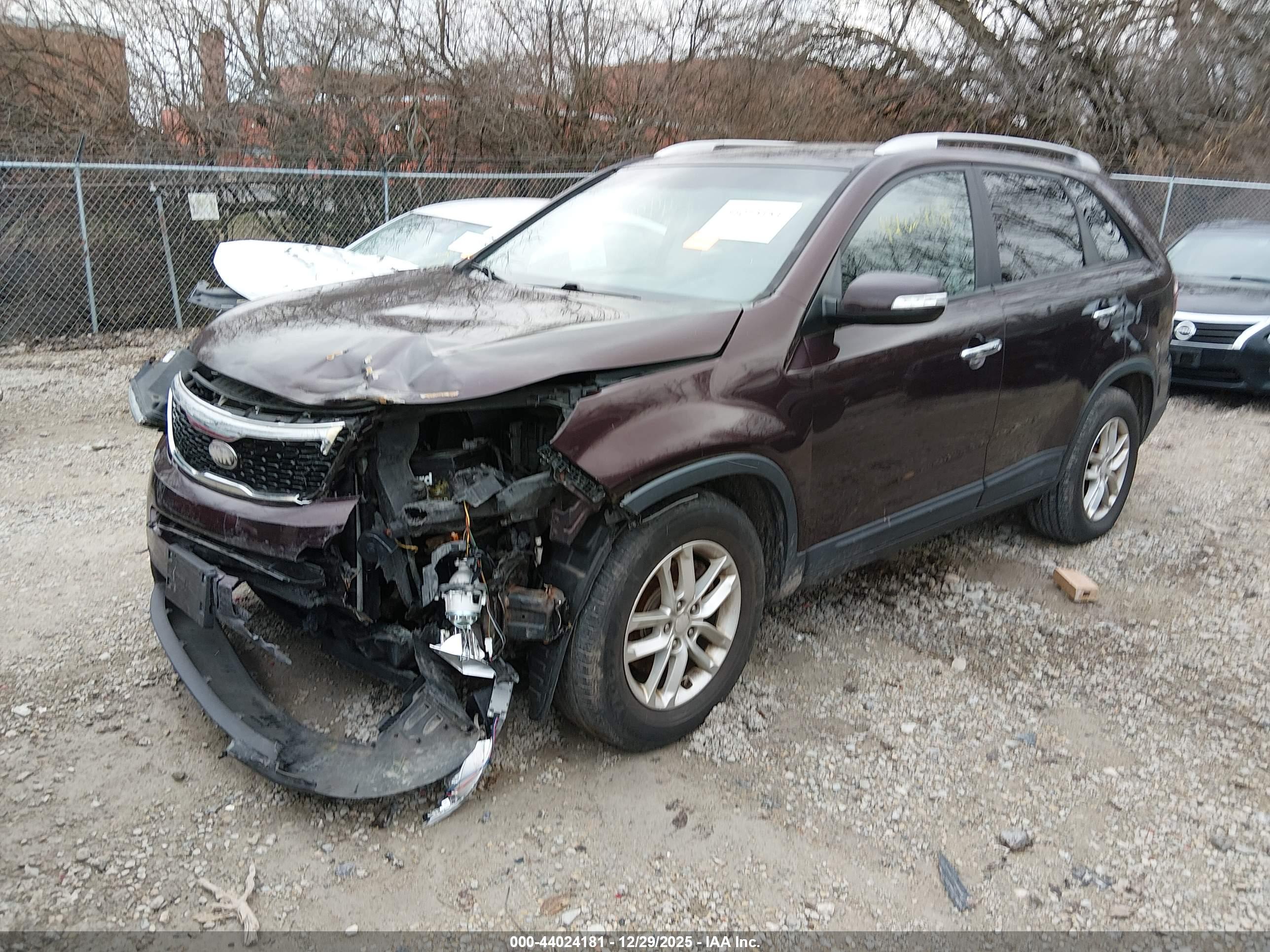 KIA SORENTO image 2