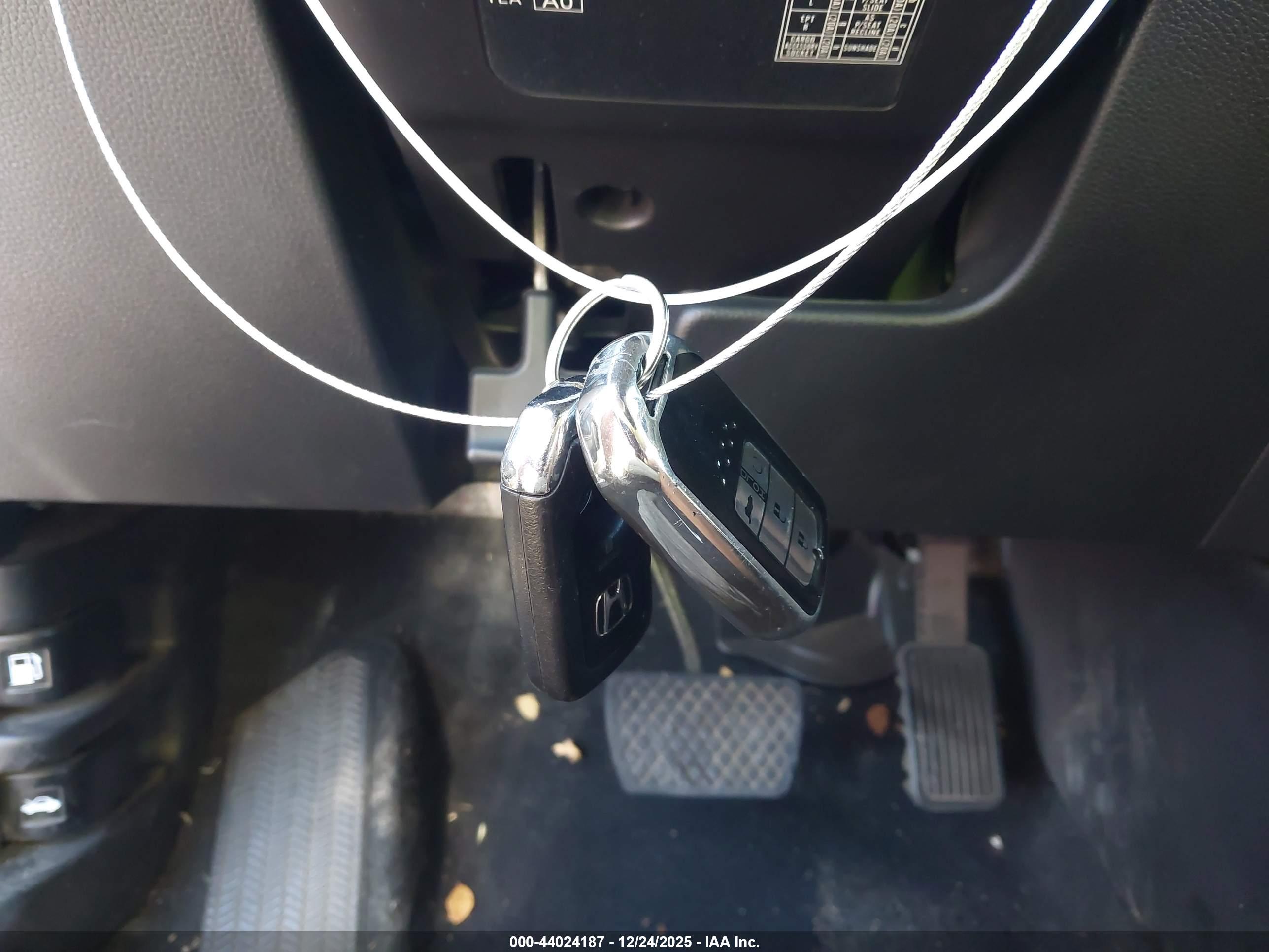 HONDA CR-V image 11