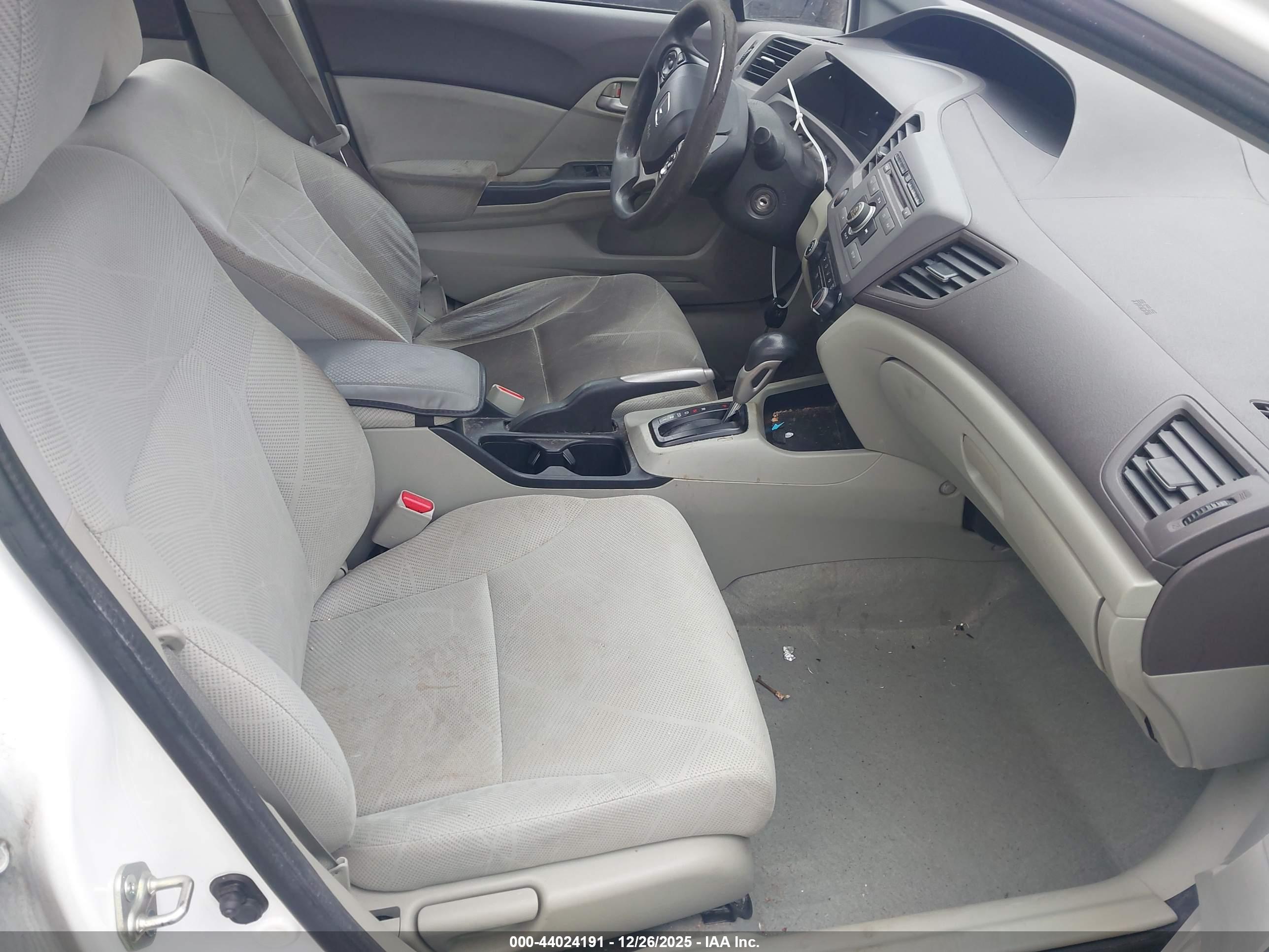 HONDA CIVIC image 5