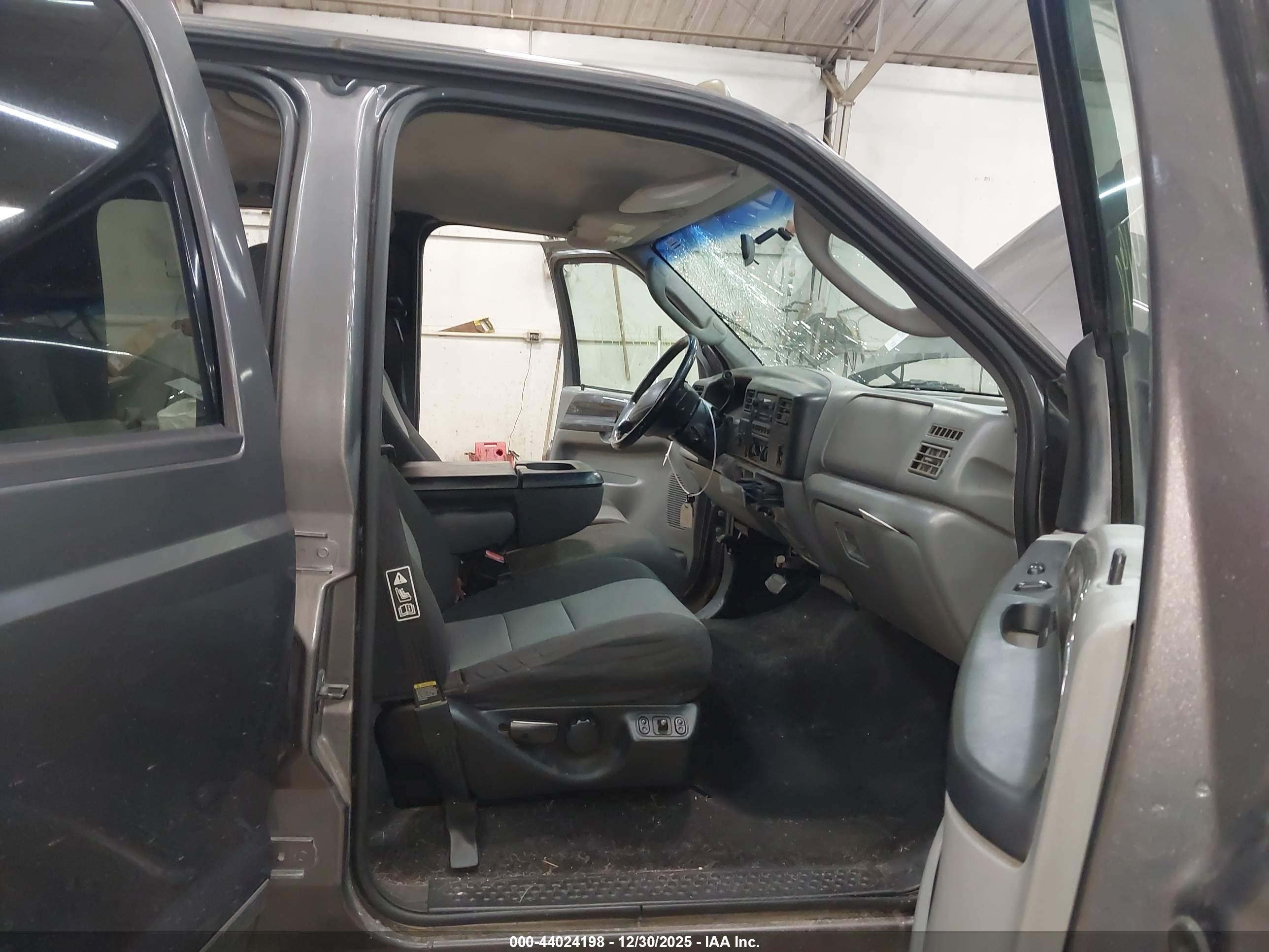 FORD F-250 image 5