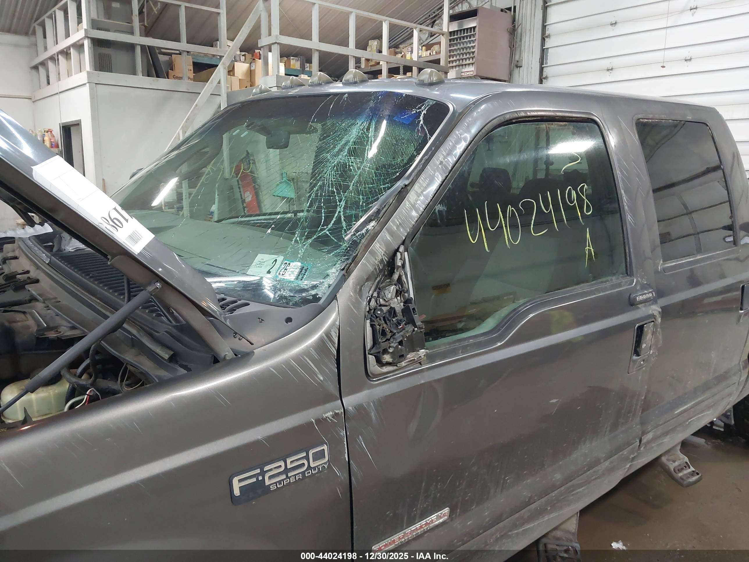 FORD F-250 image 6