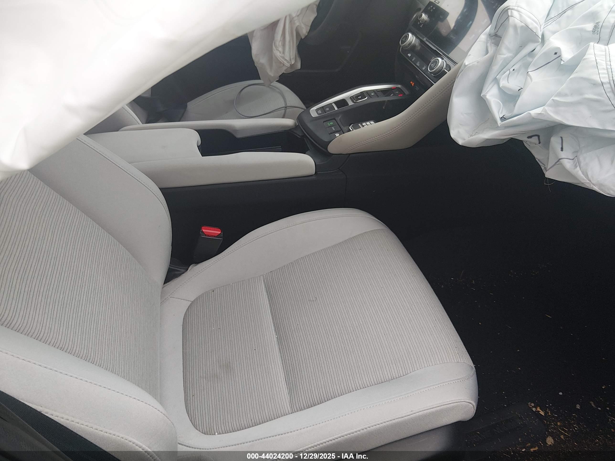 HONDA INSIGHT image 5