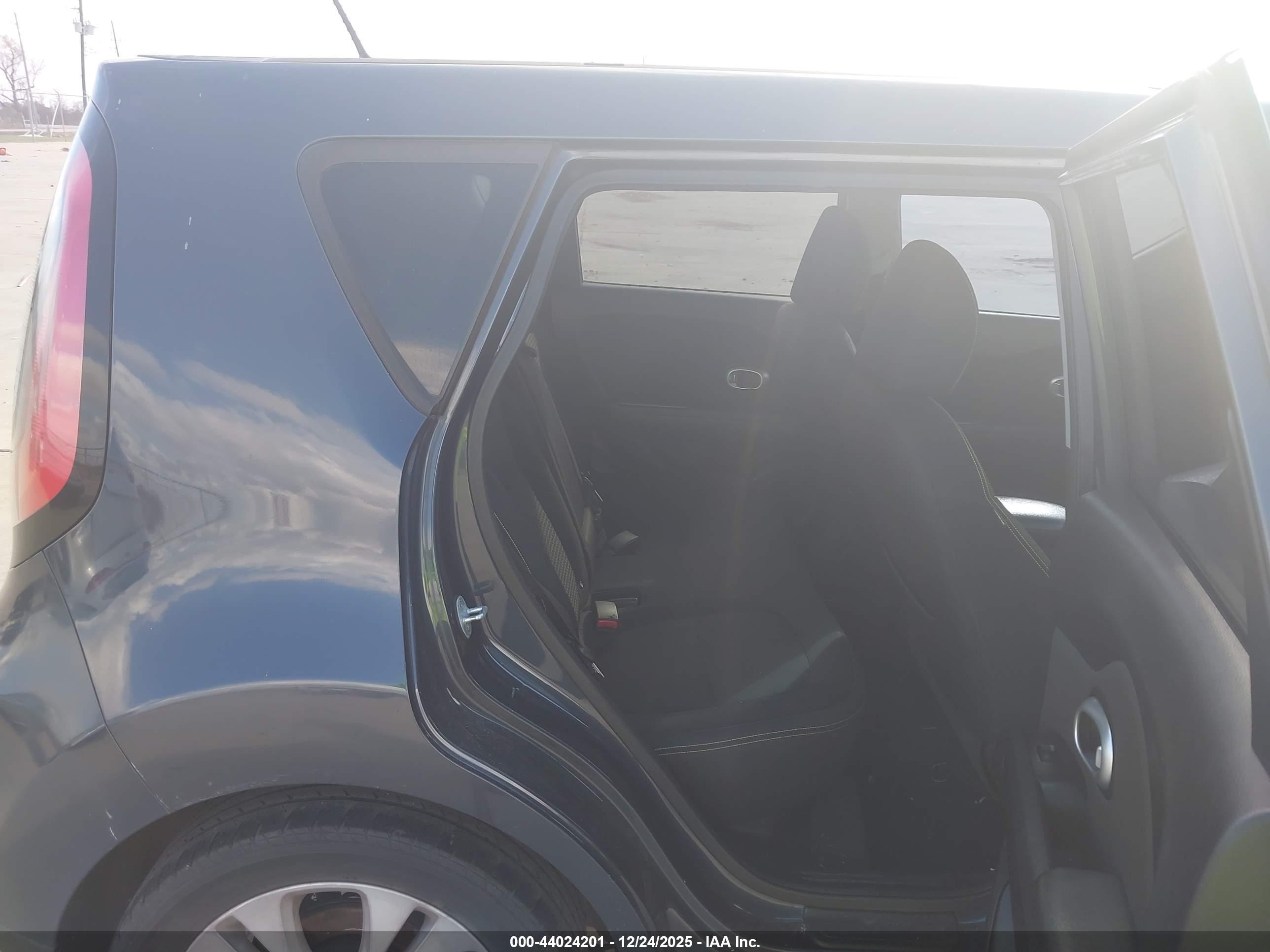 KIA SOUL image 8