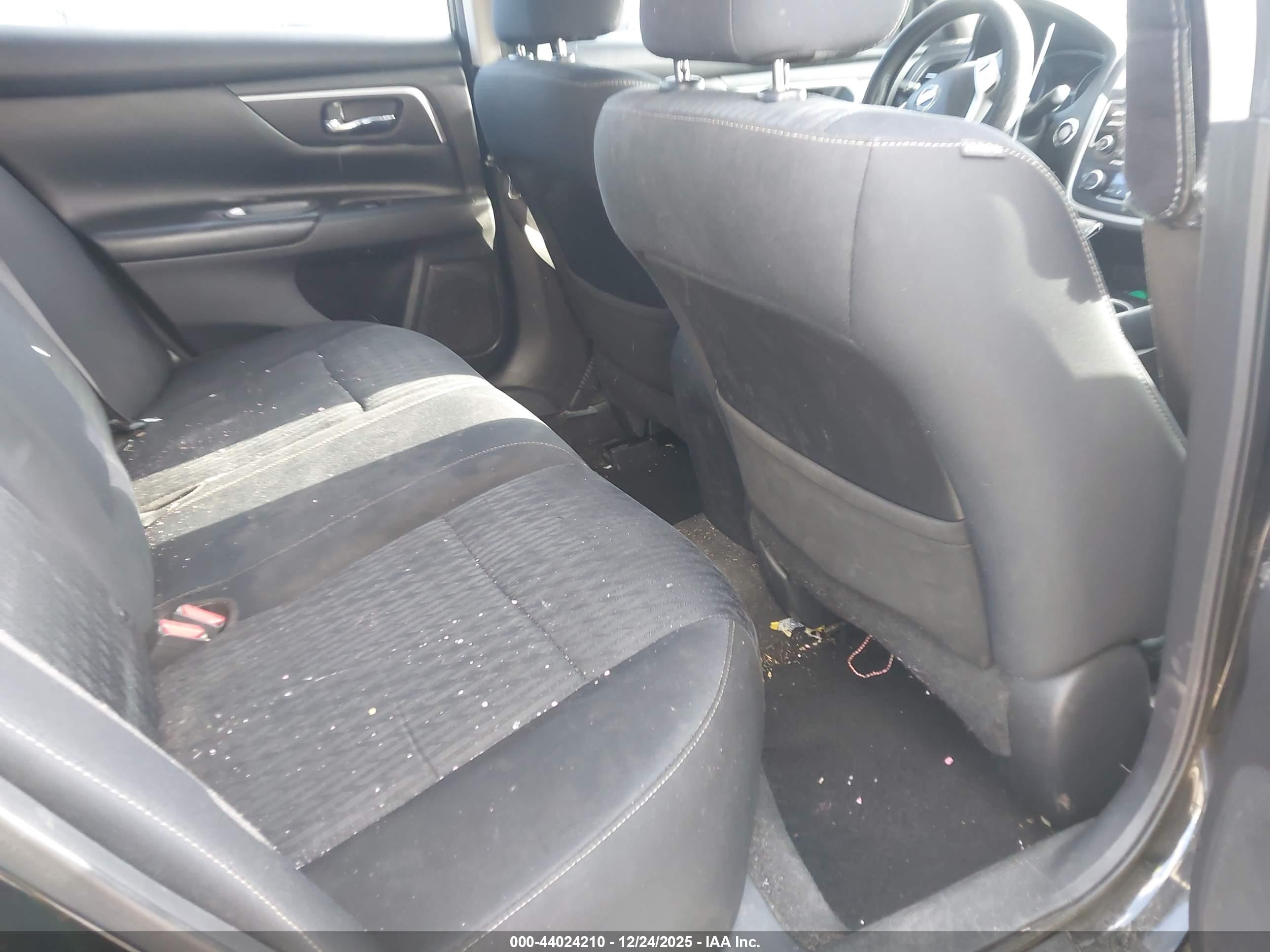 NISSAN ALTIMA image 8