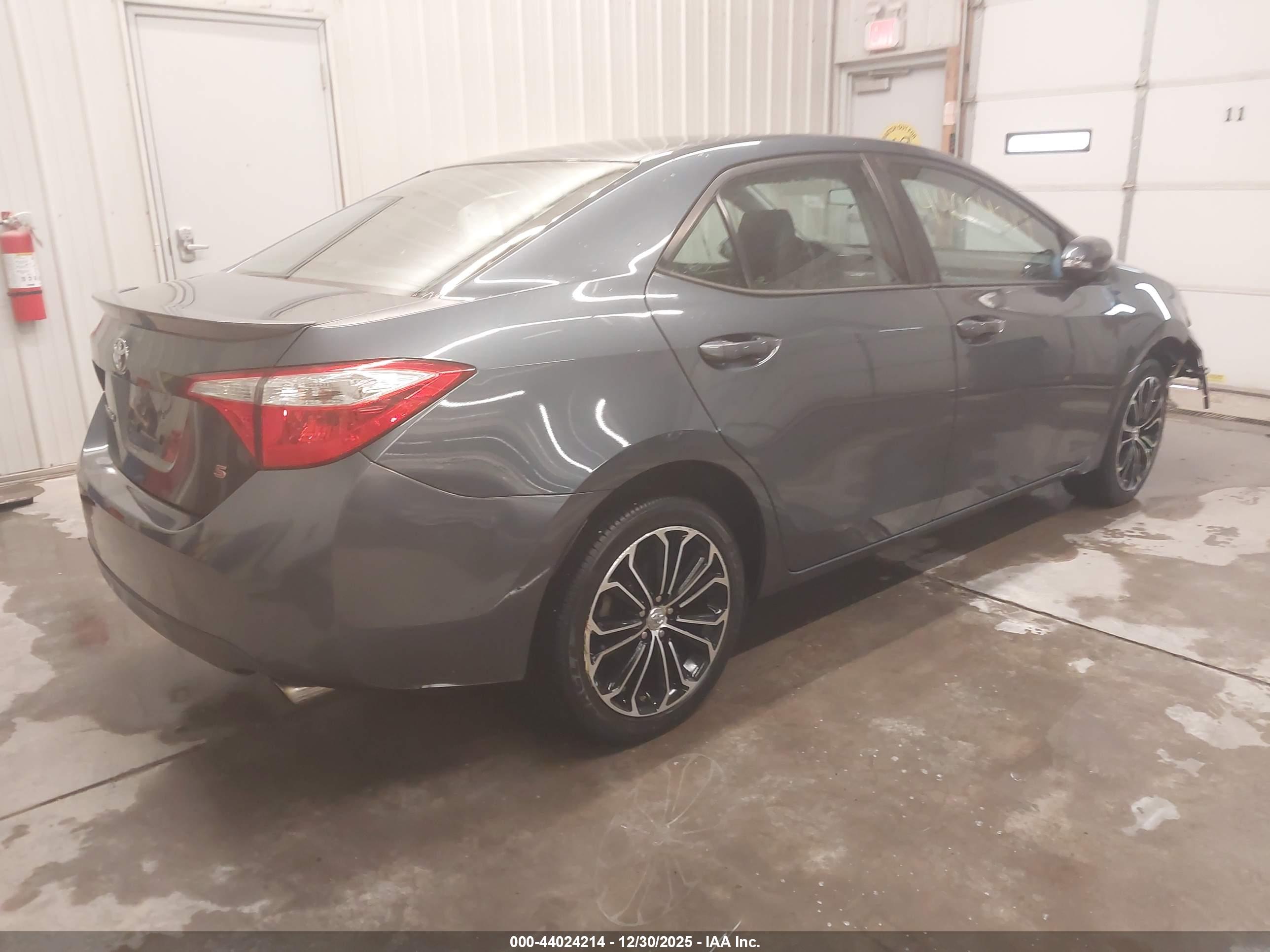 TOYOTA COROLLA image 4