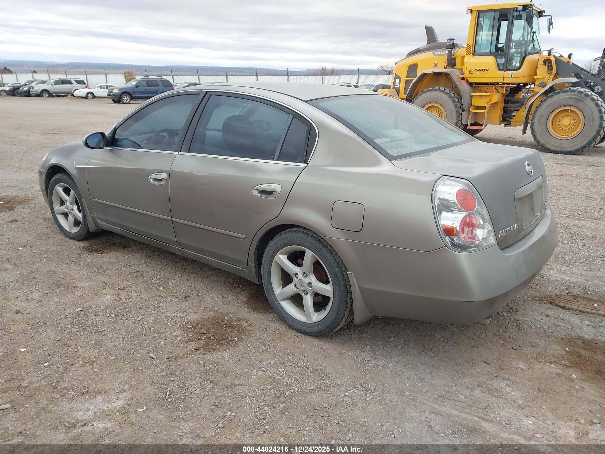 NISSAN ALTIMA image 3