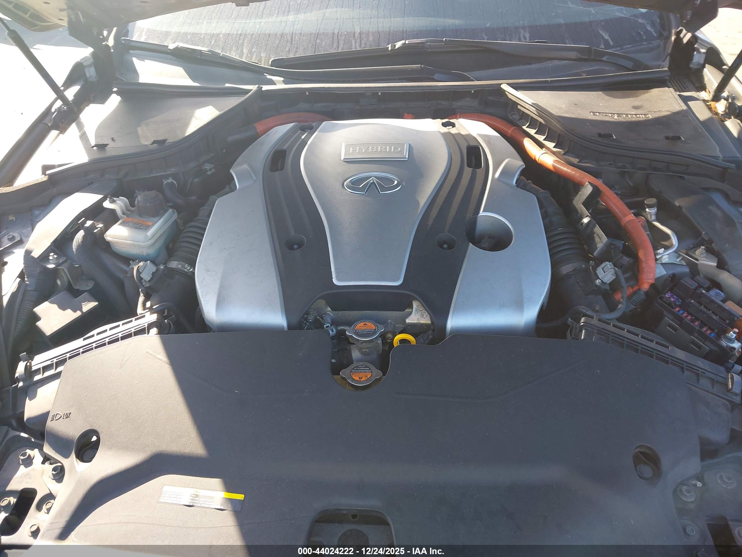 INFINITI Q50 image 10