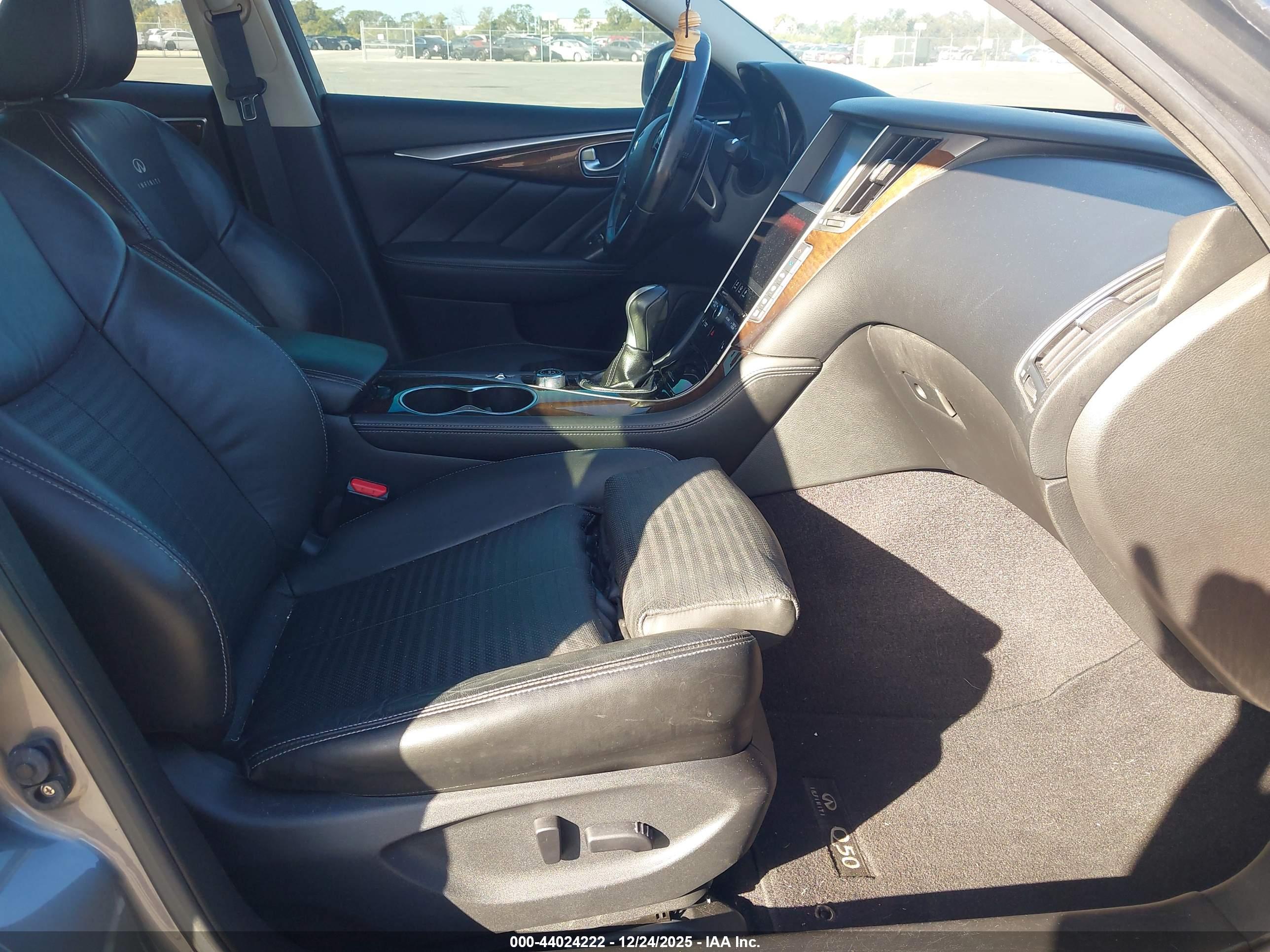 INFINITI Q50 image 5