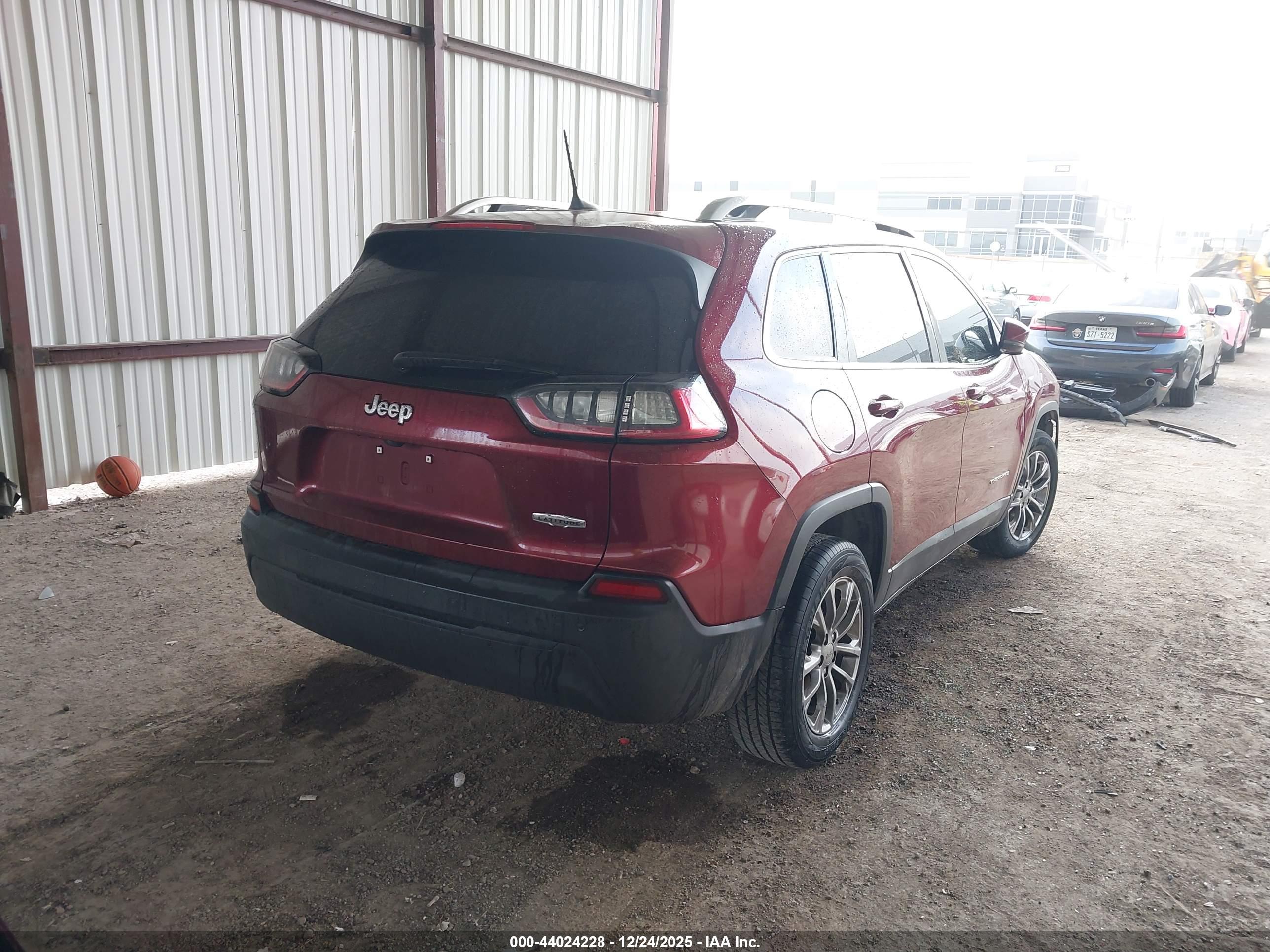 JEEP CHEROKEE image 4