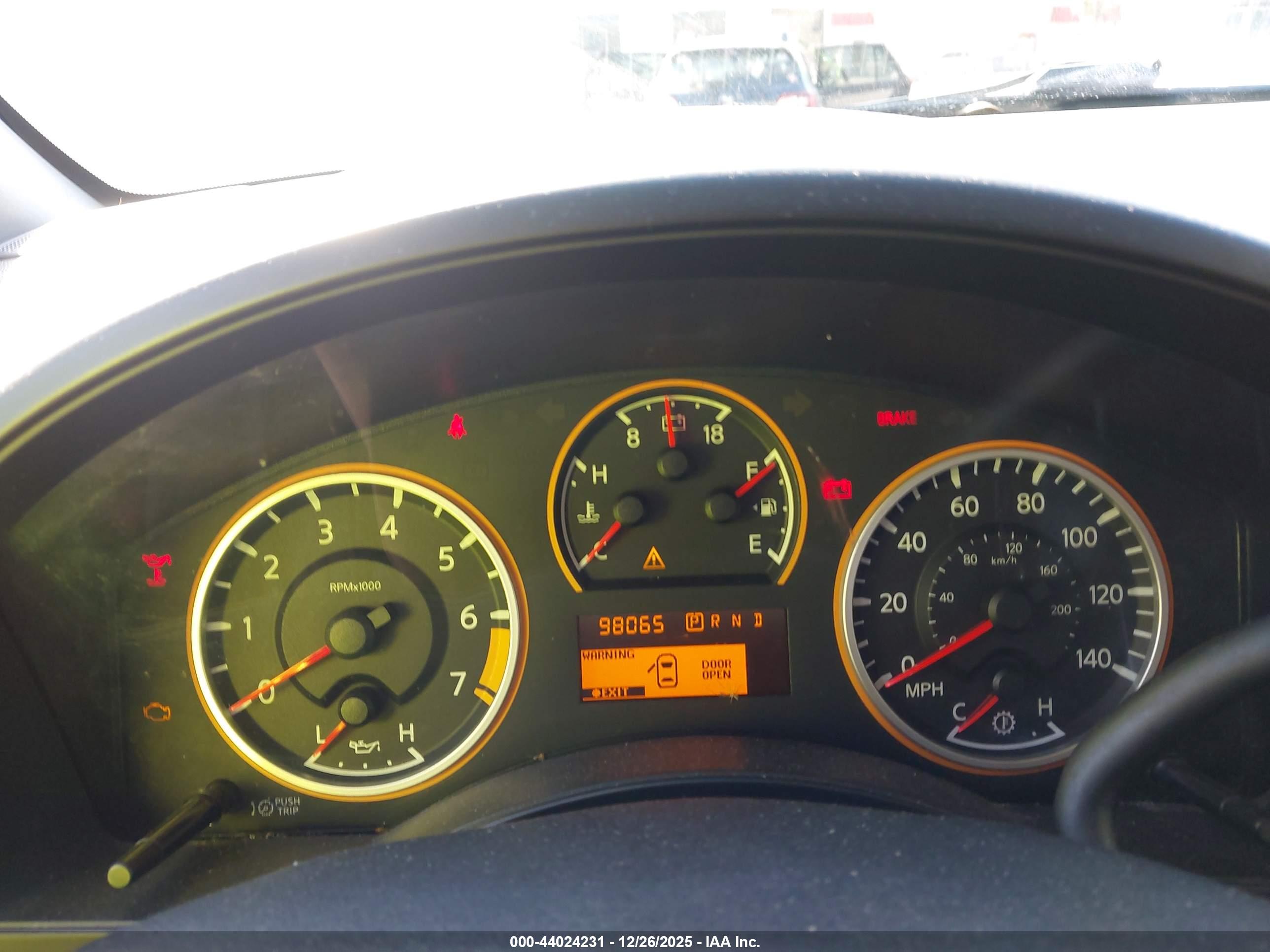 NISSAN TITAN image 7