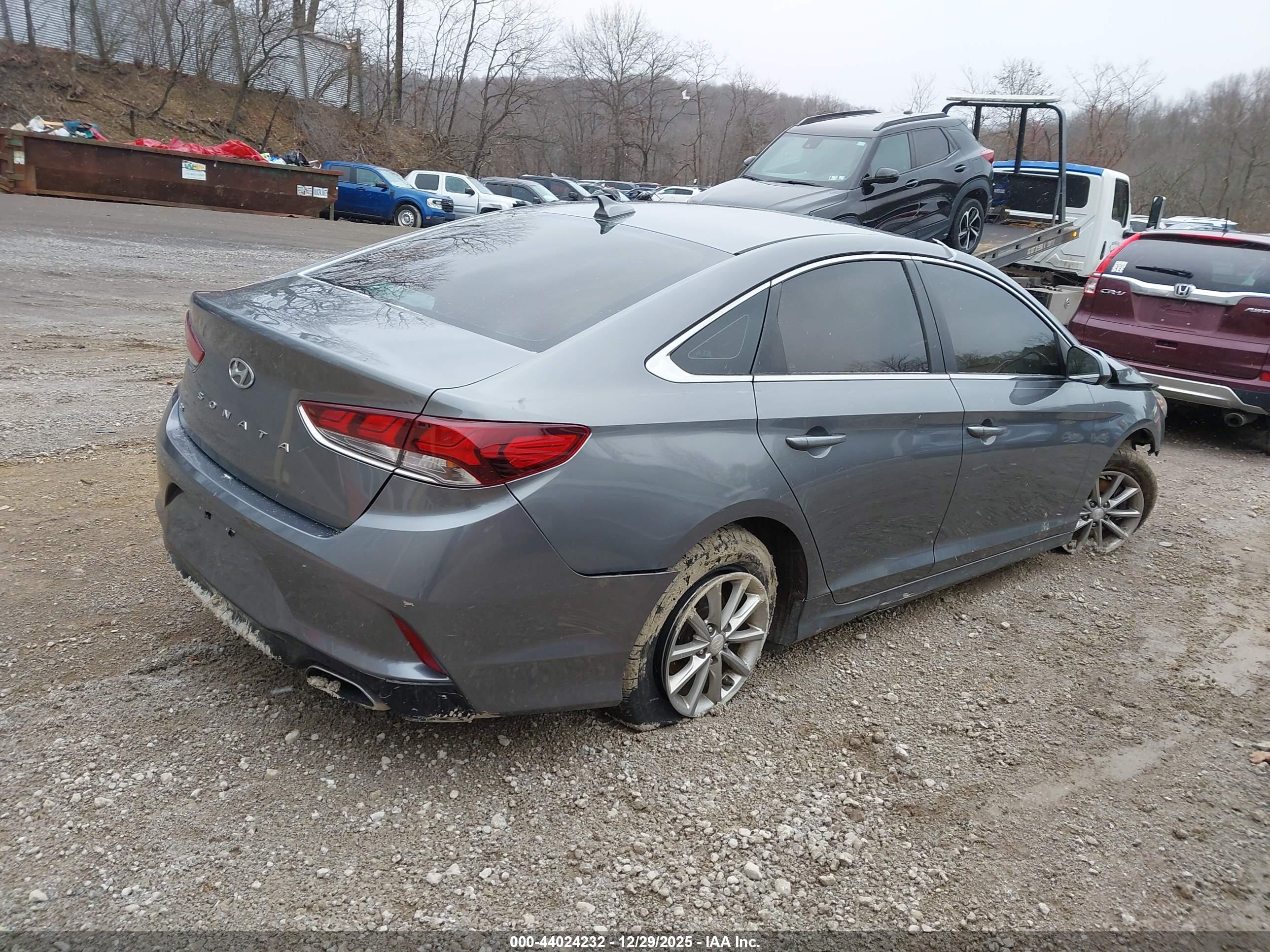 HYUNDAI SONATA image 4