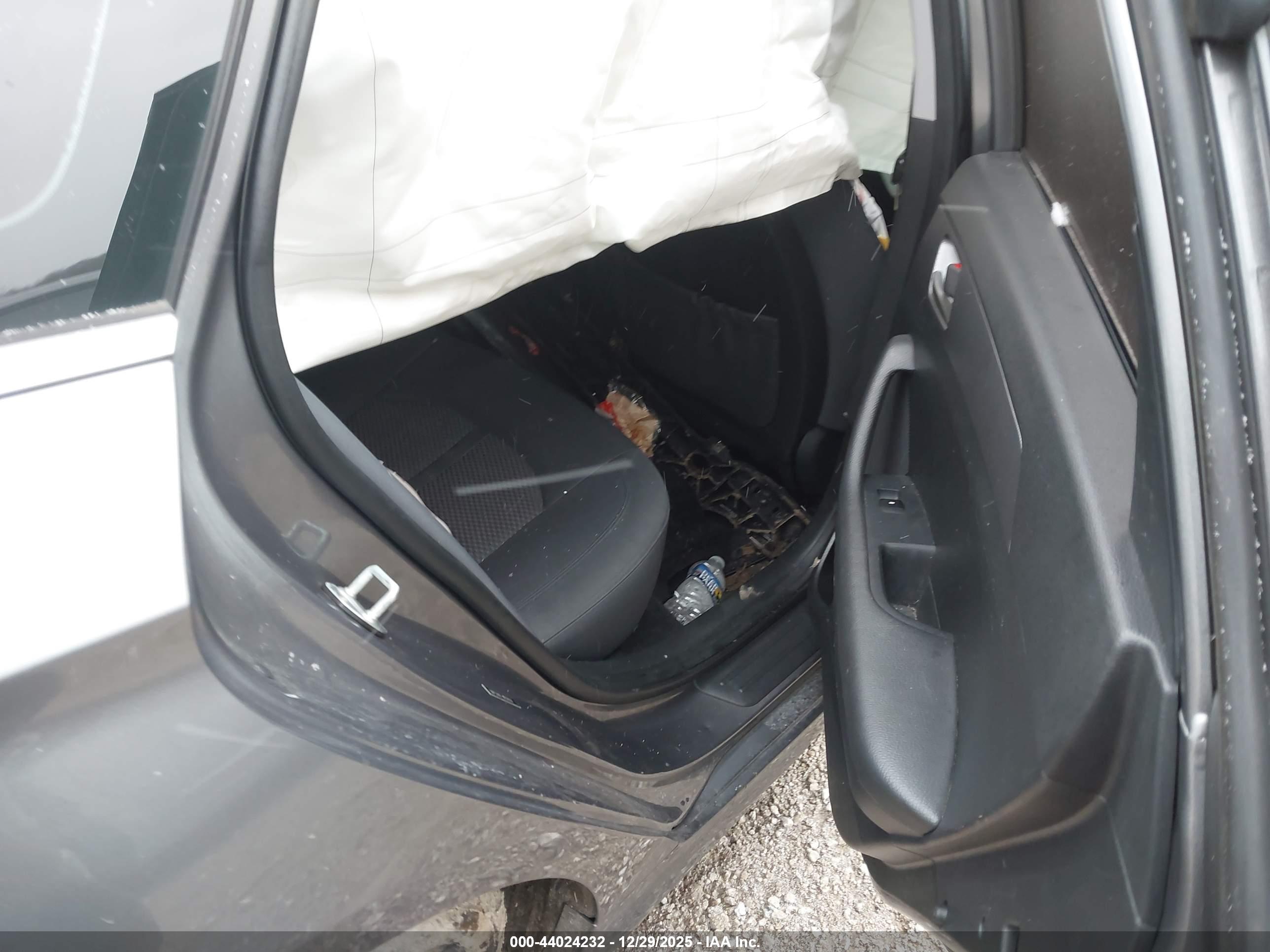 HYUNDAI SONATA image 8