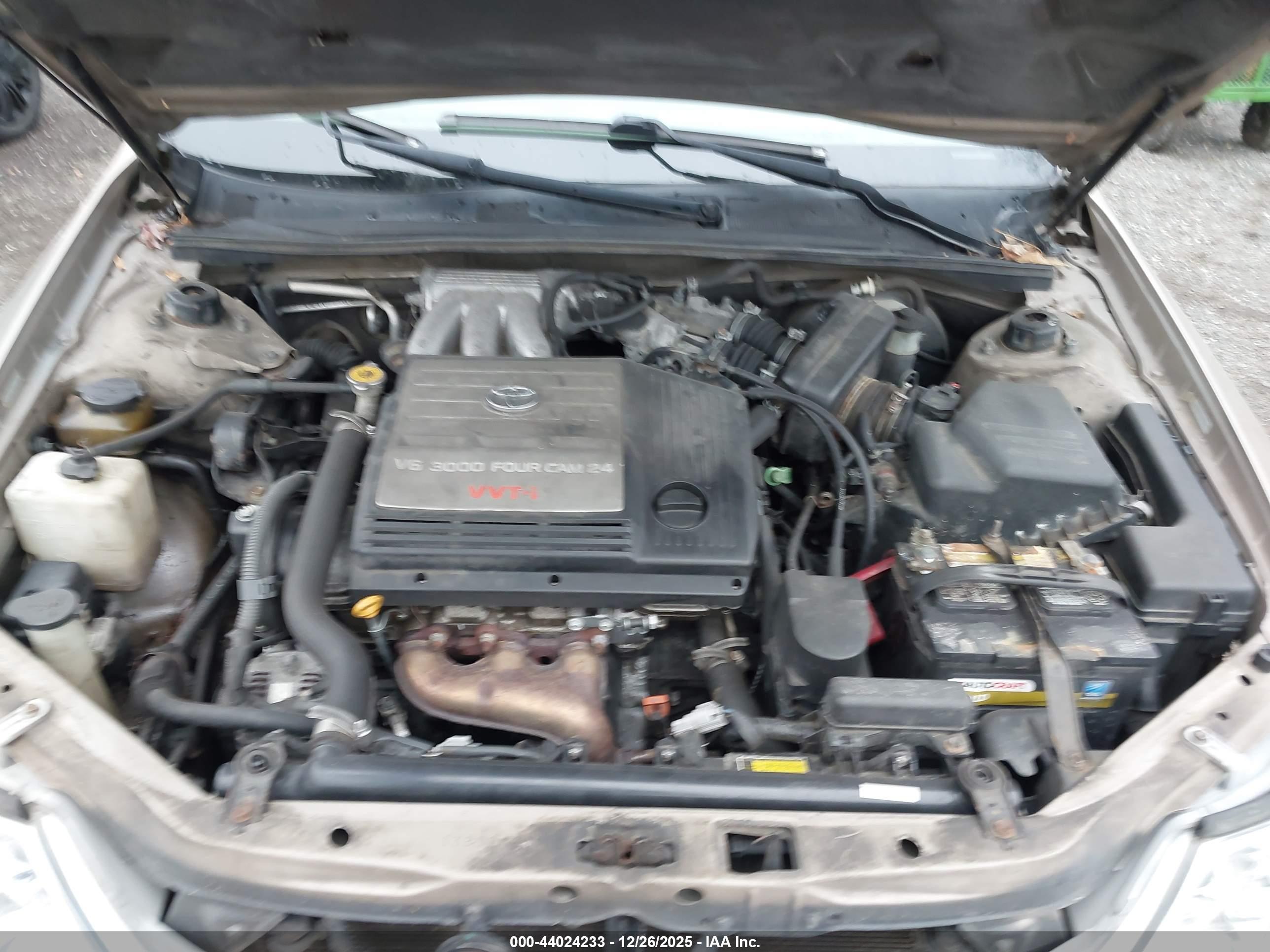 TOYOTA AVALON image 10