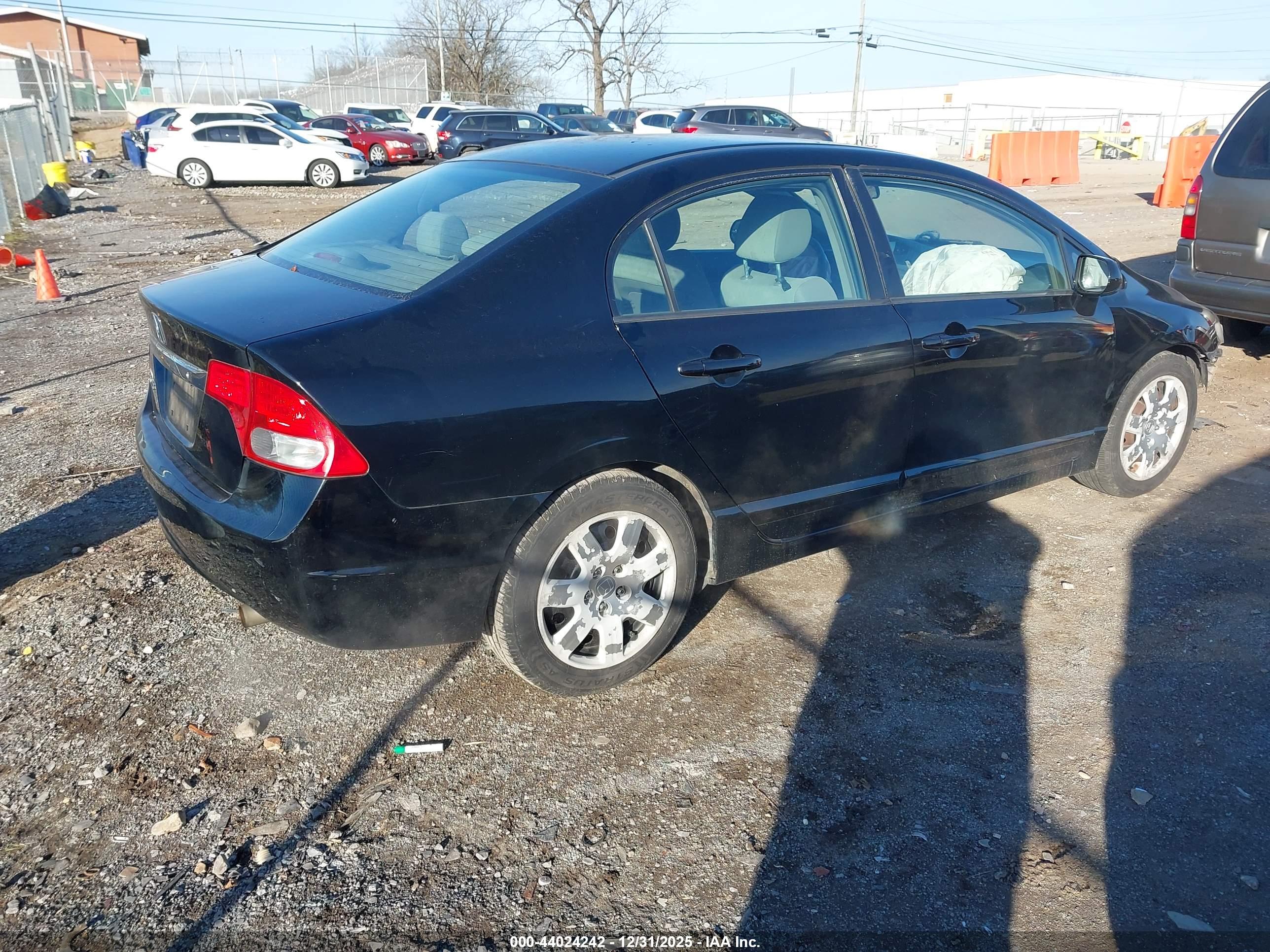 HONDA CIVIC image 4