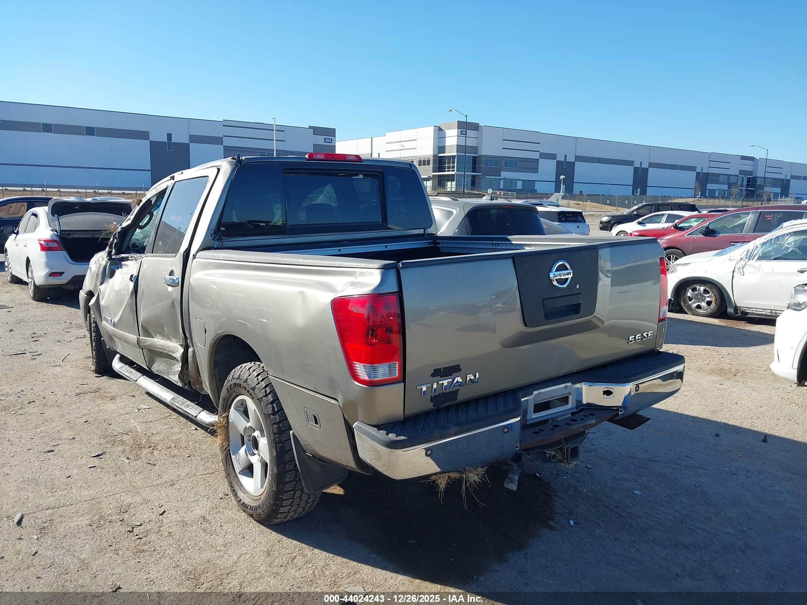 NISSAN TITAN image 3