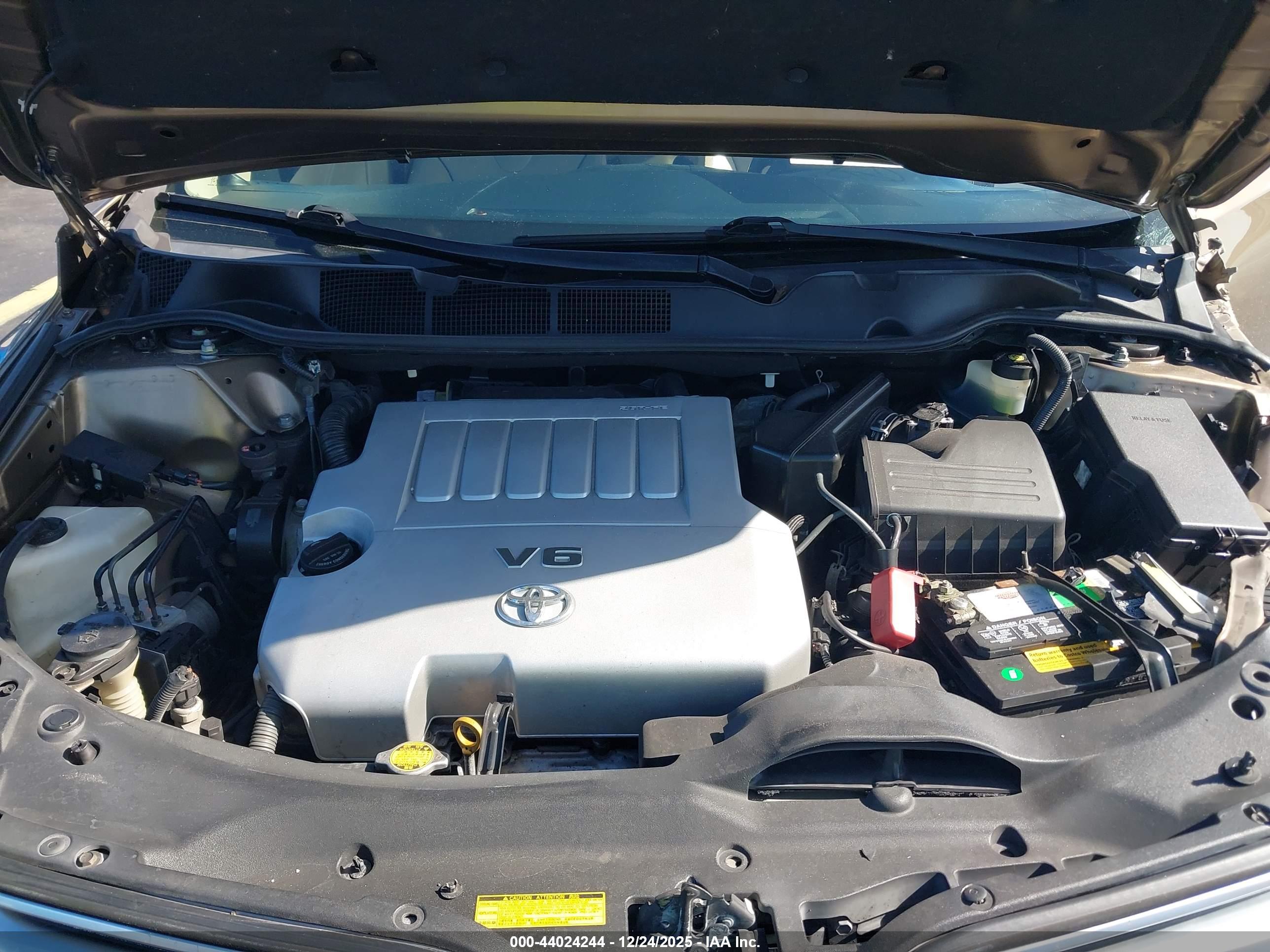 TOYOTA VENZA image 10