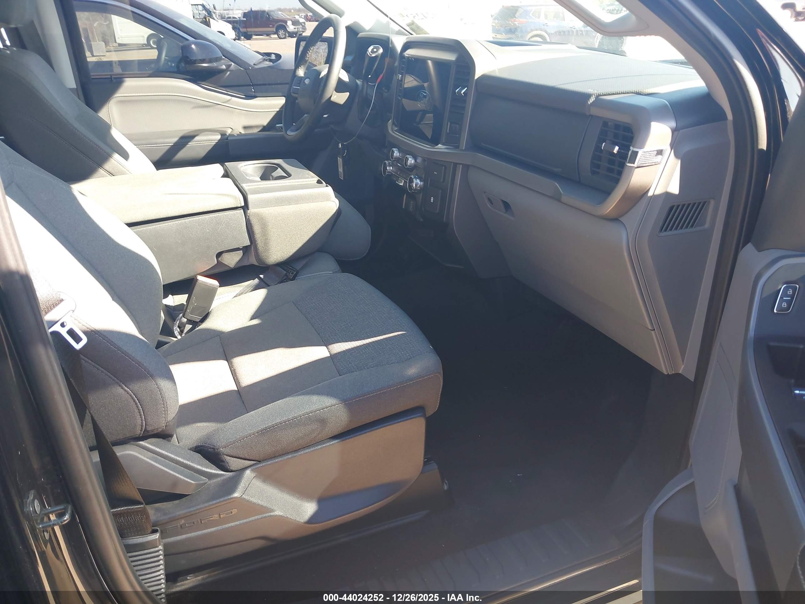 FORD F-150 image 5