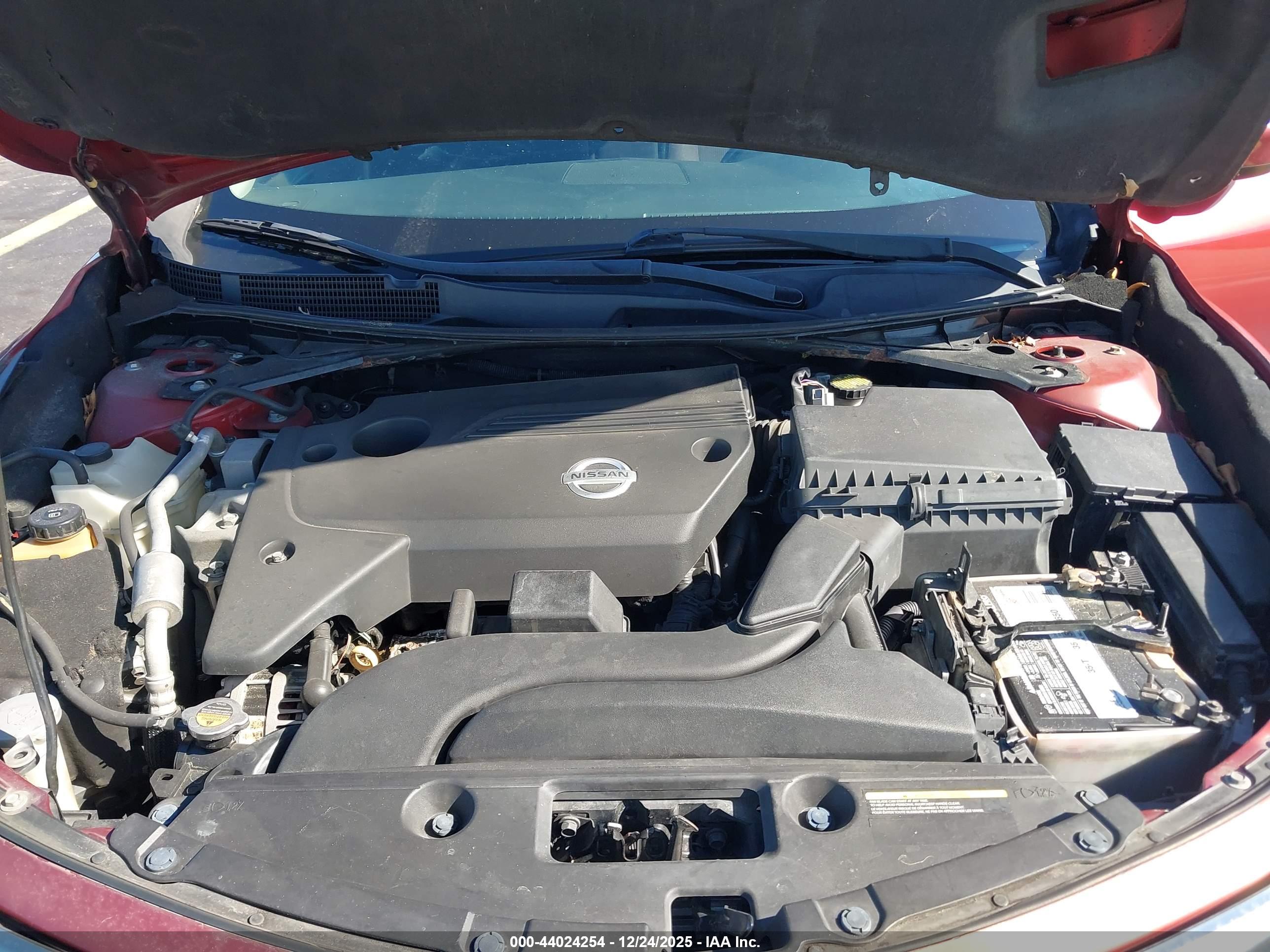 NISSAN ALTIMA image 10