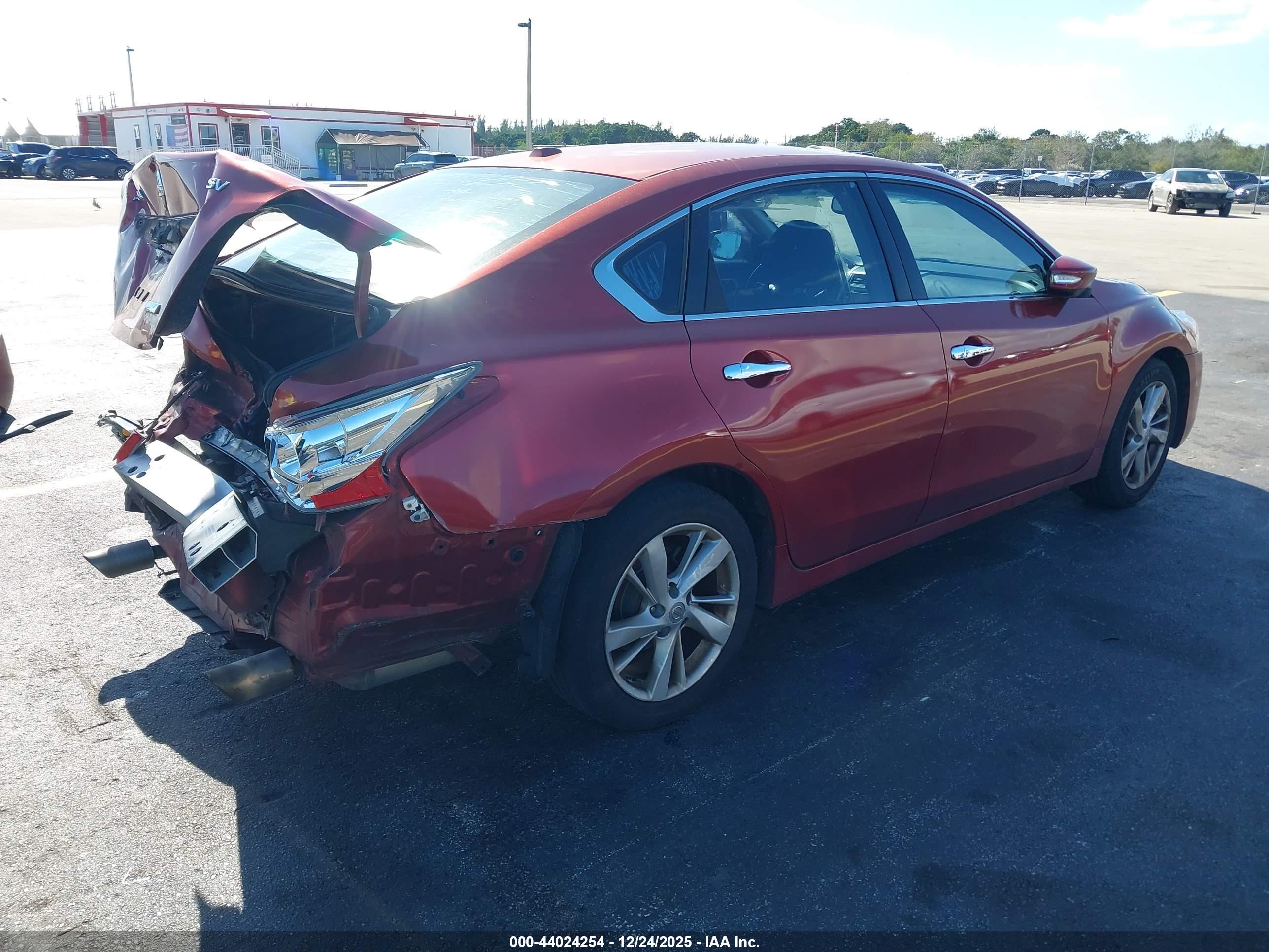NISSAN ALTIMA image 4