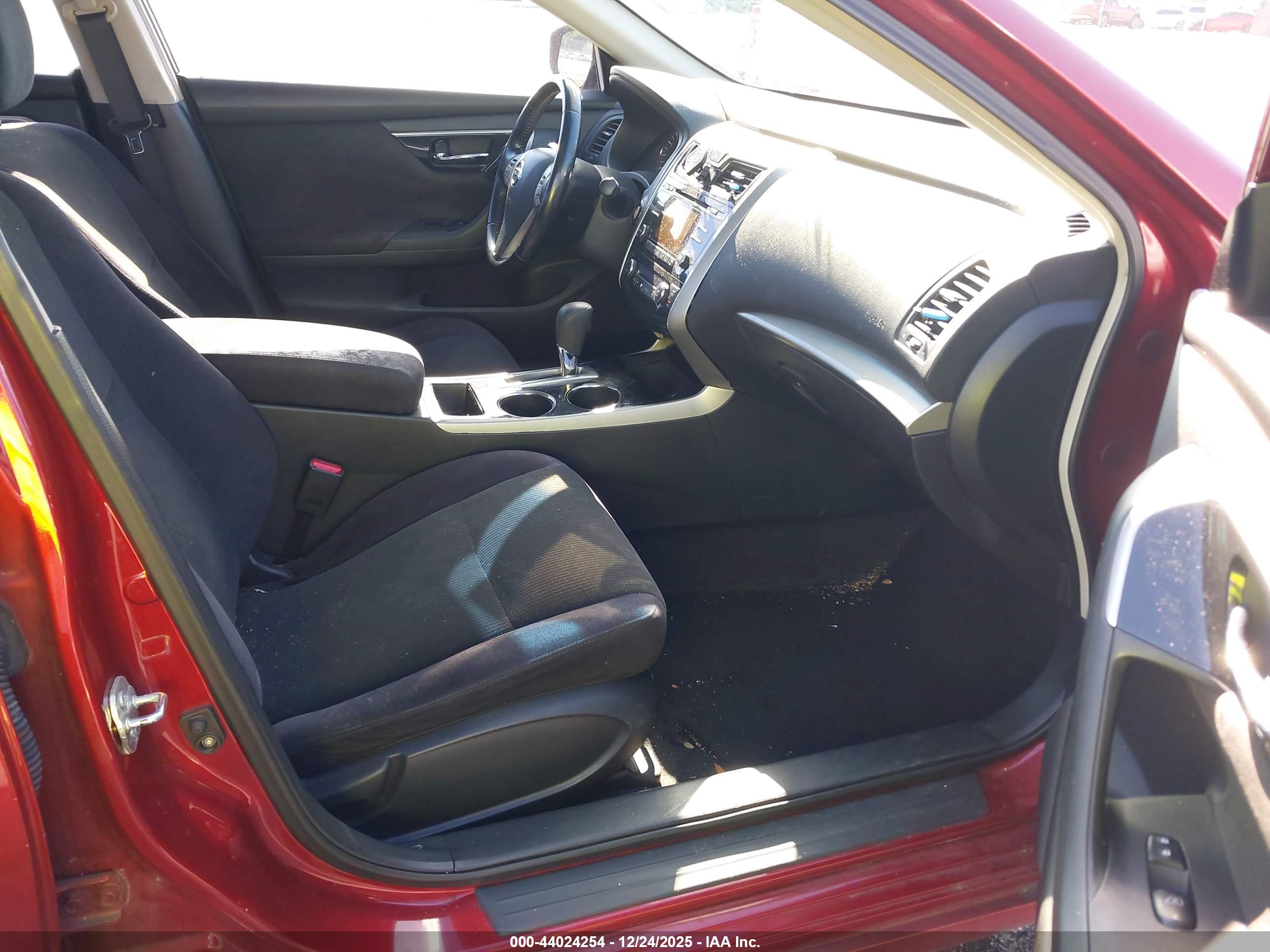 NISSAN ALTIMA image 5