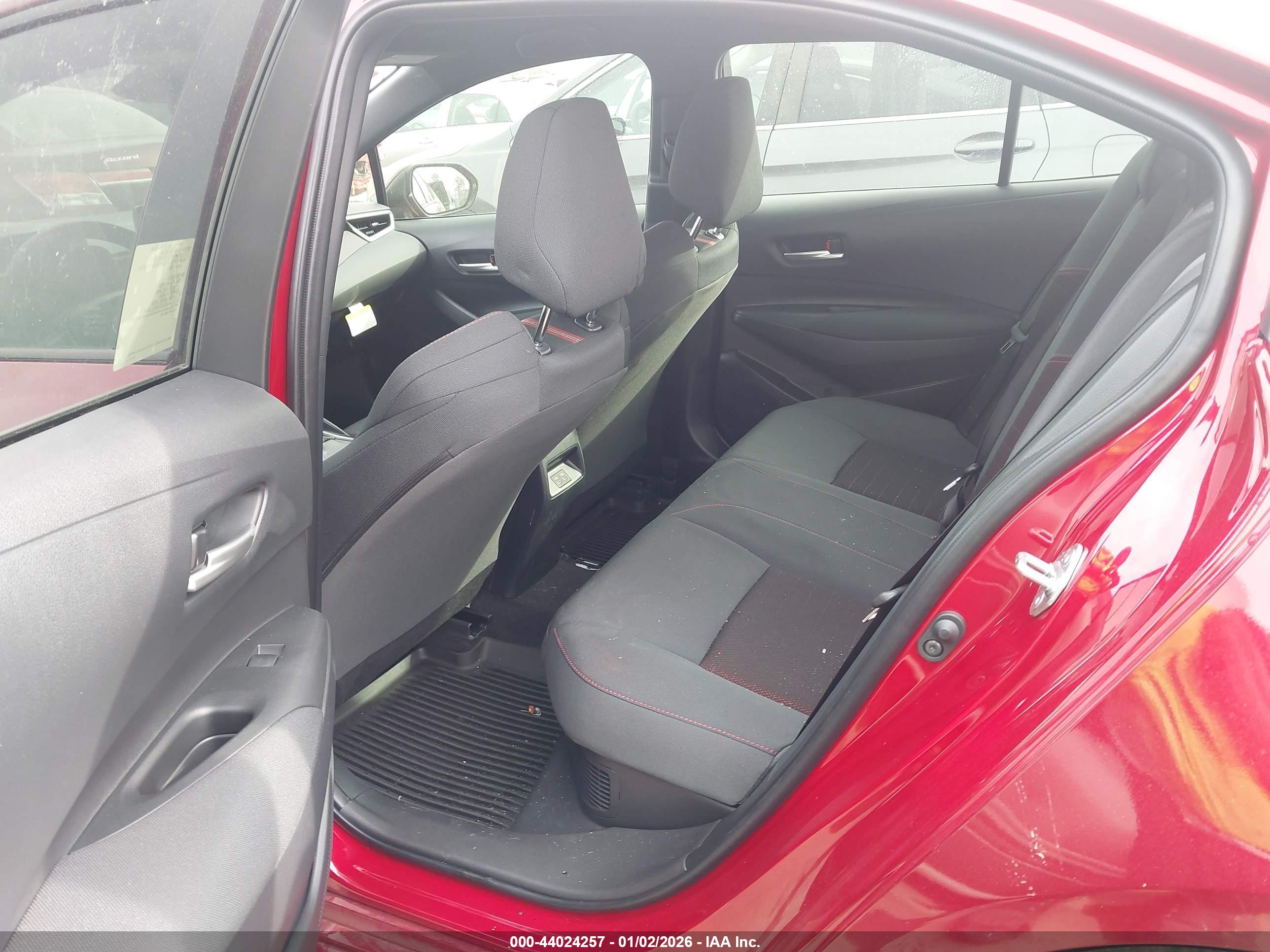TOYOTA COROLLA image 8