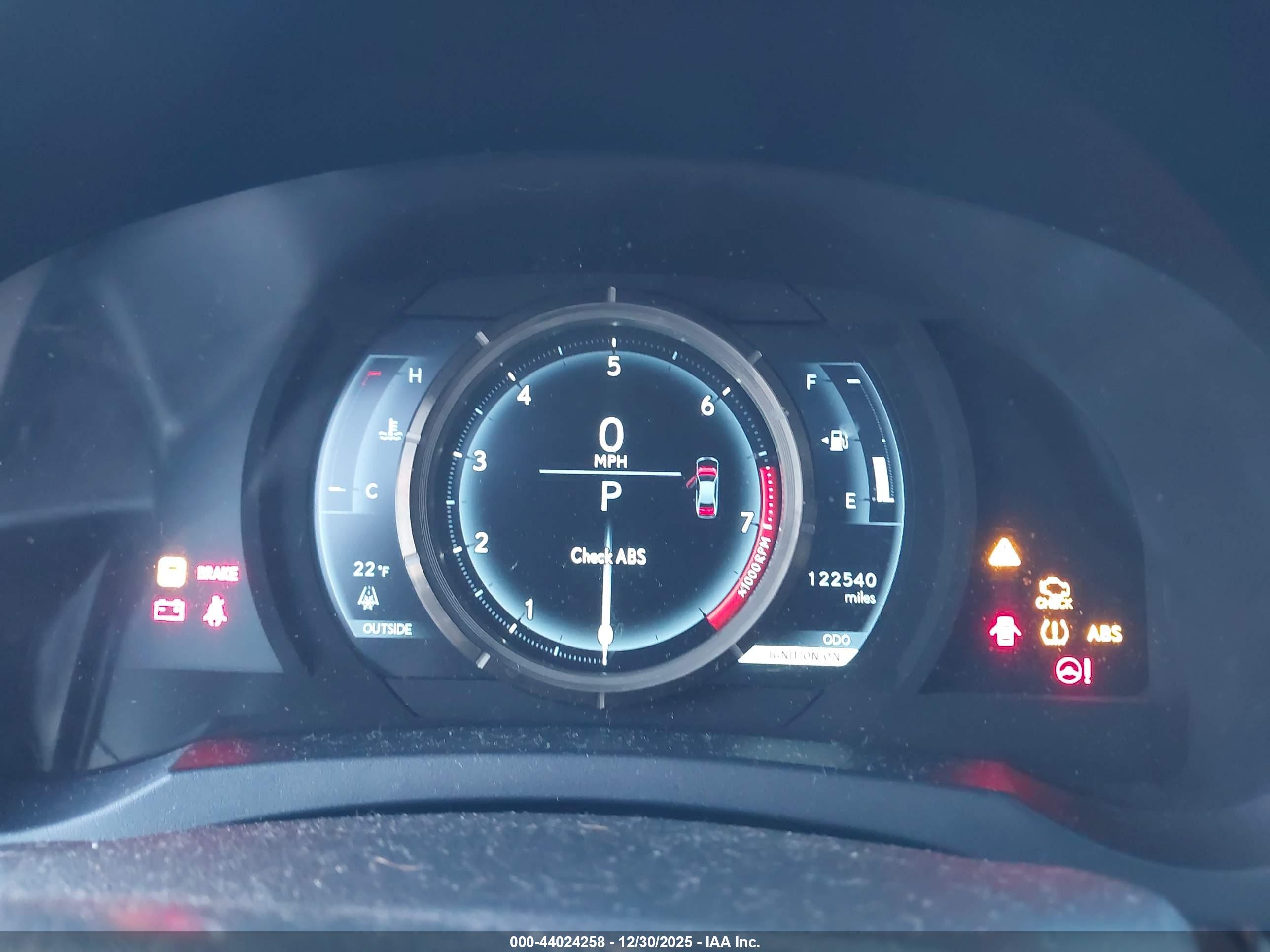 LEXUS IS image 7