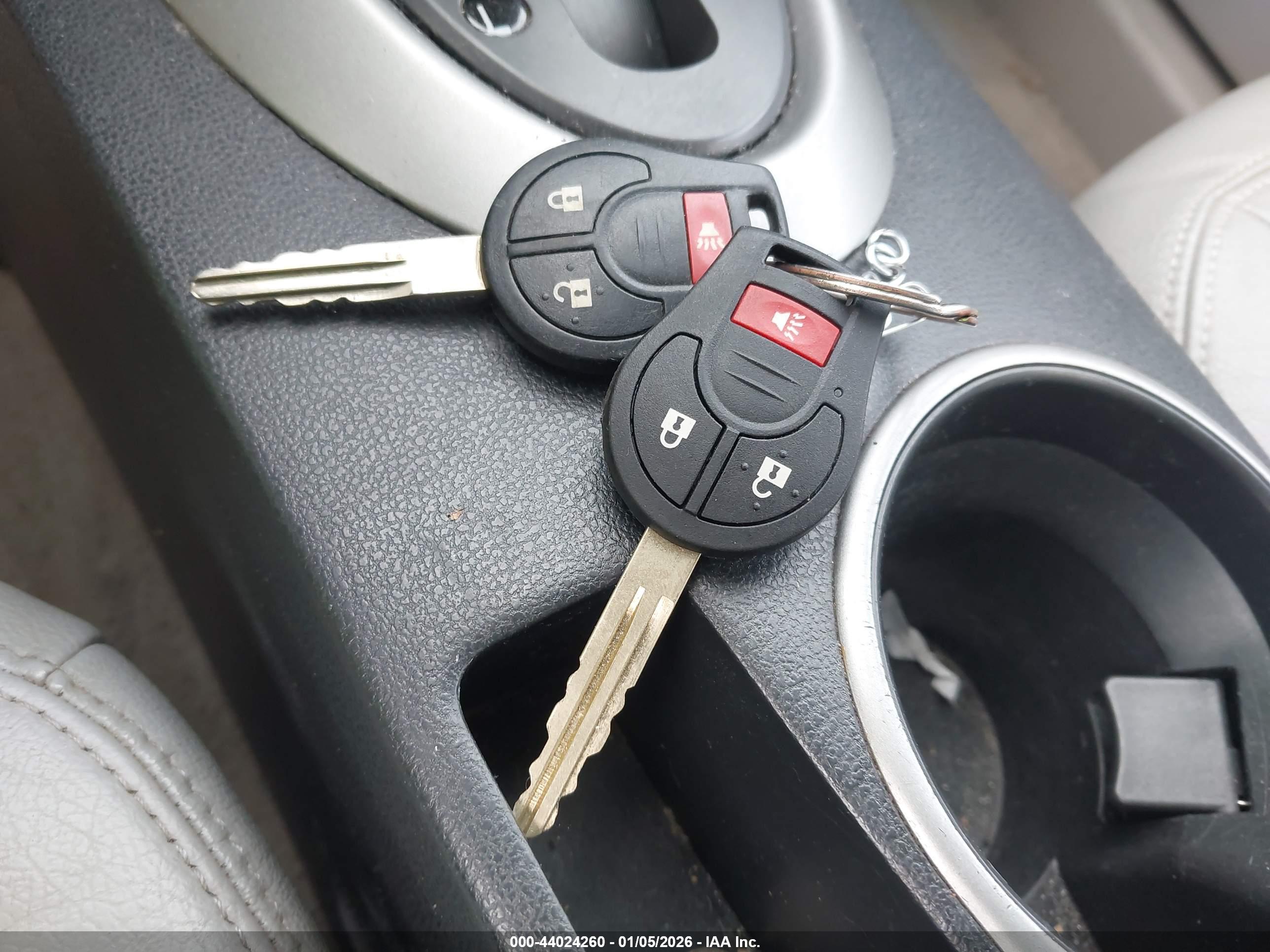 NISSAN ROGUE image 11