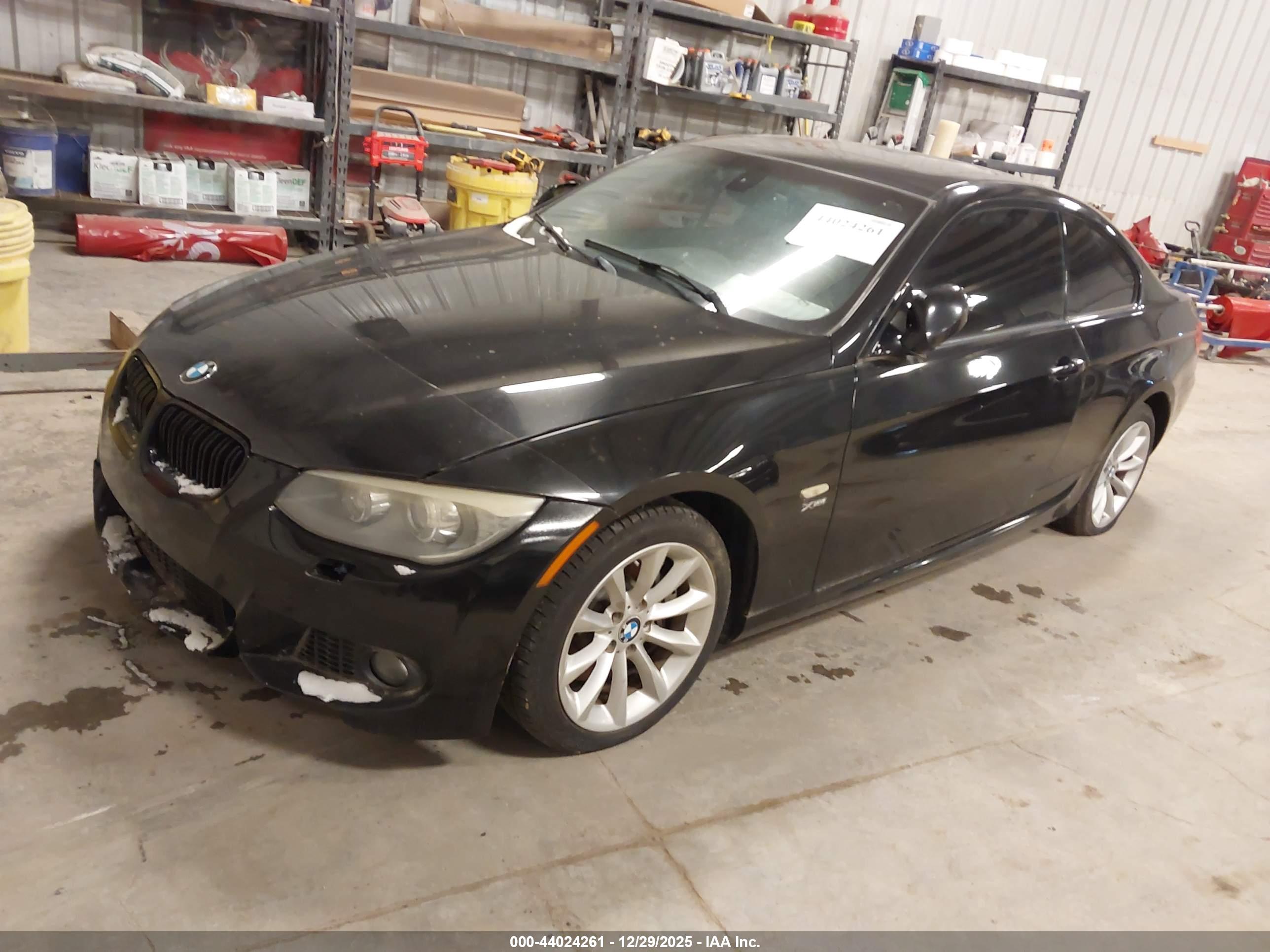 BMW 335I image 2
