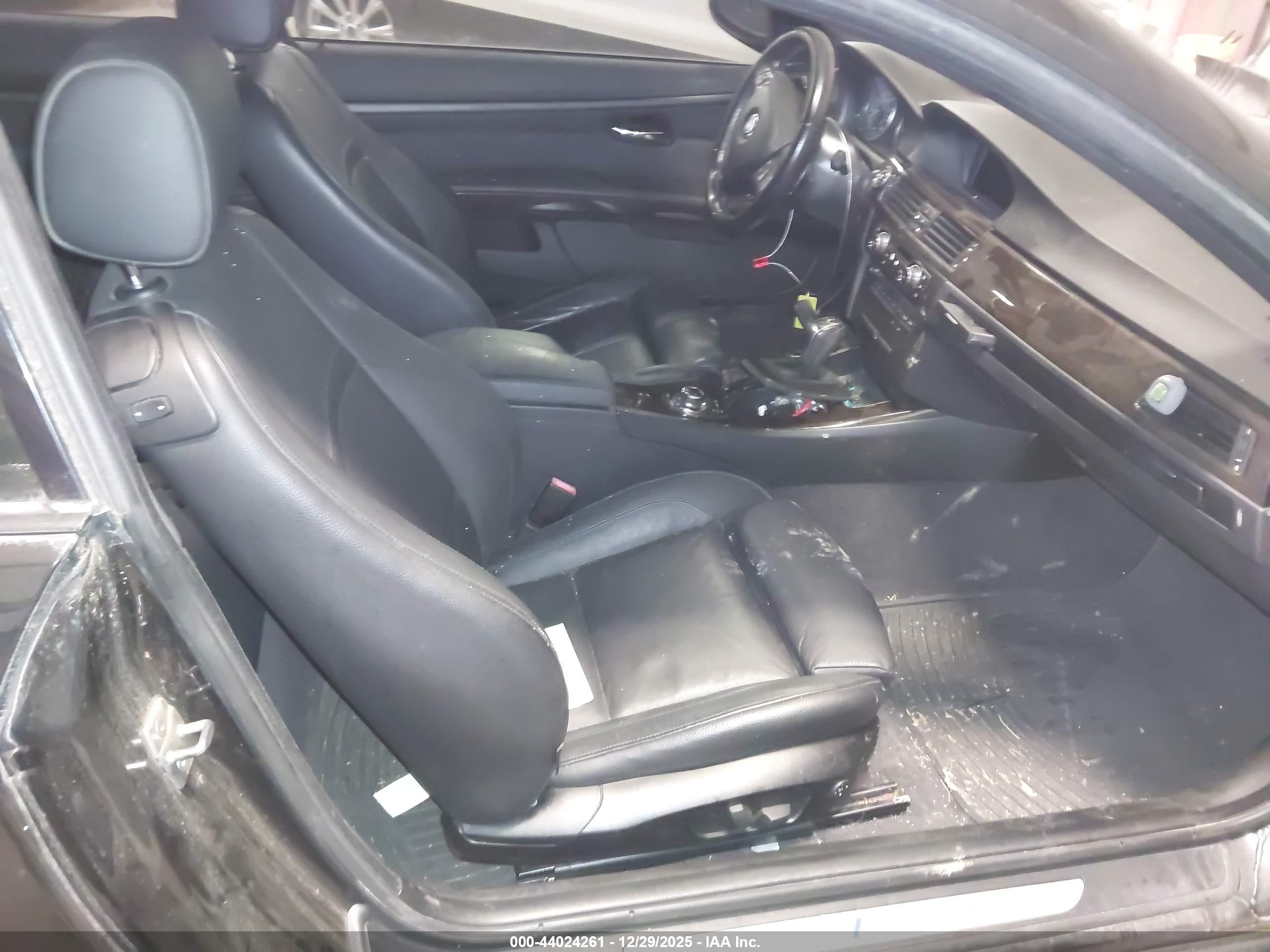 BMW 335I image 5