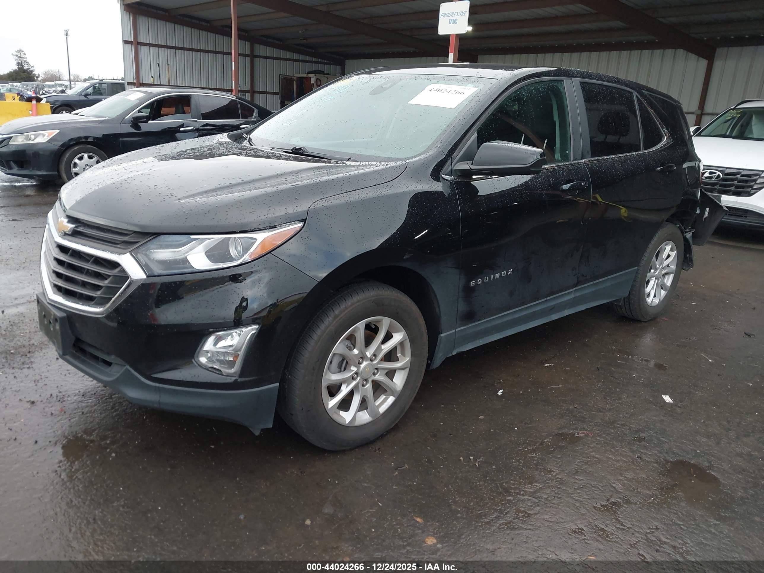 CHEVROLET EQUINOX image 2