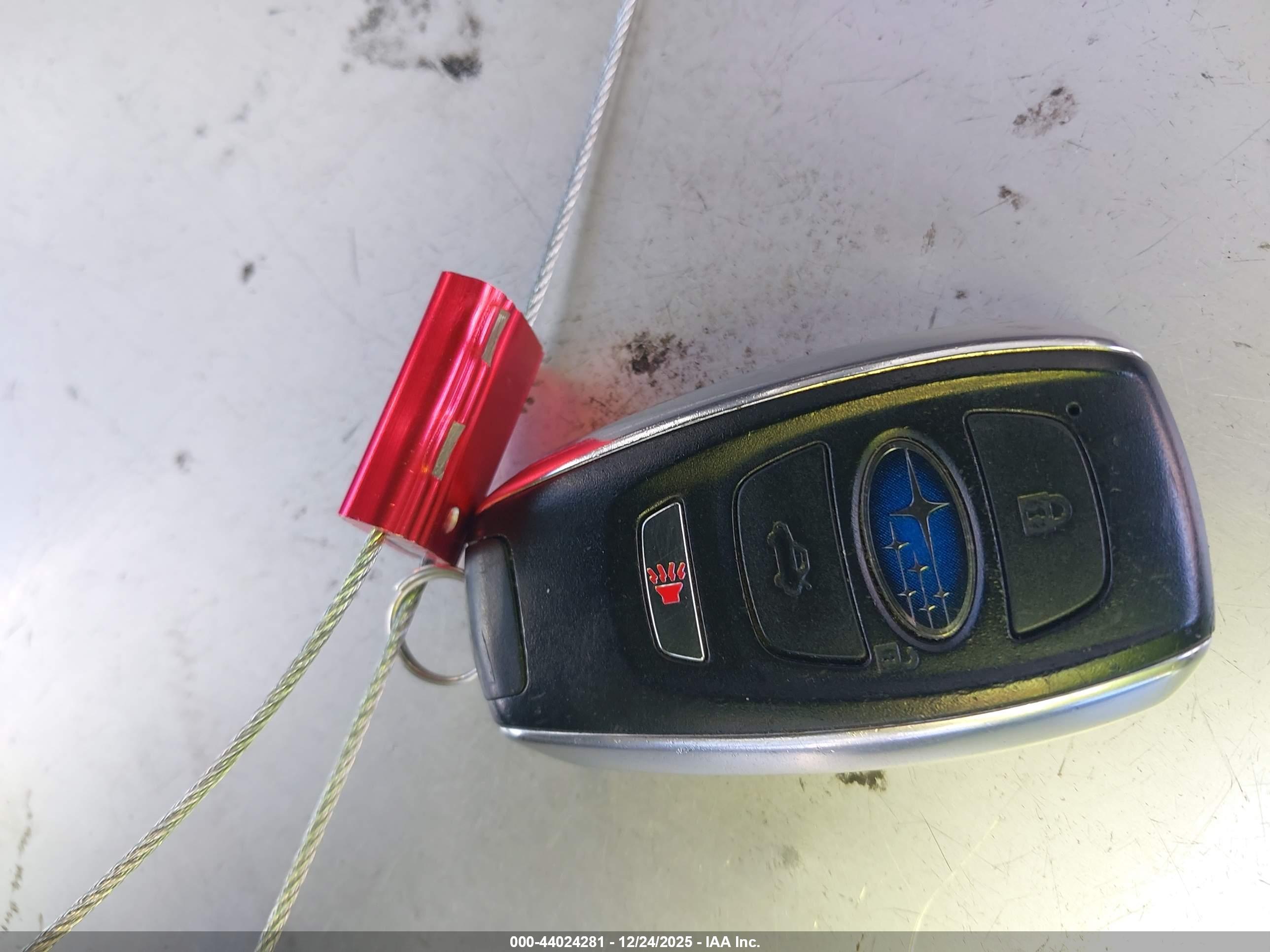 SUBARU OUTBACK image 11