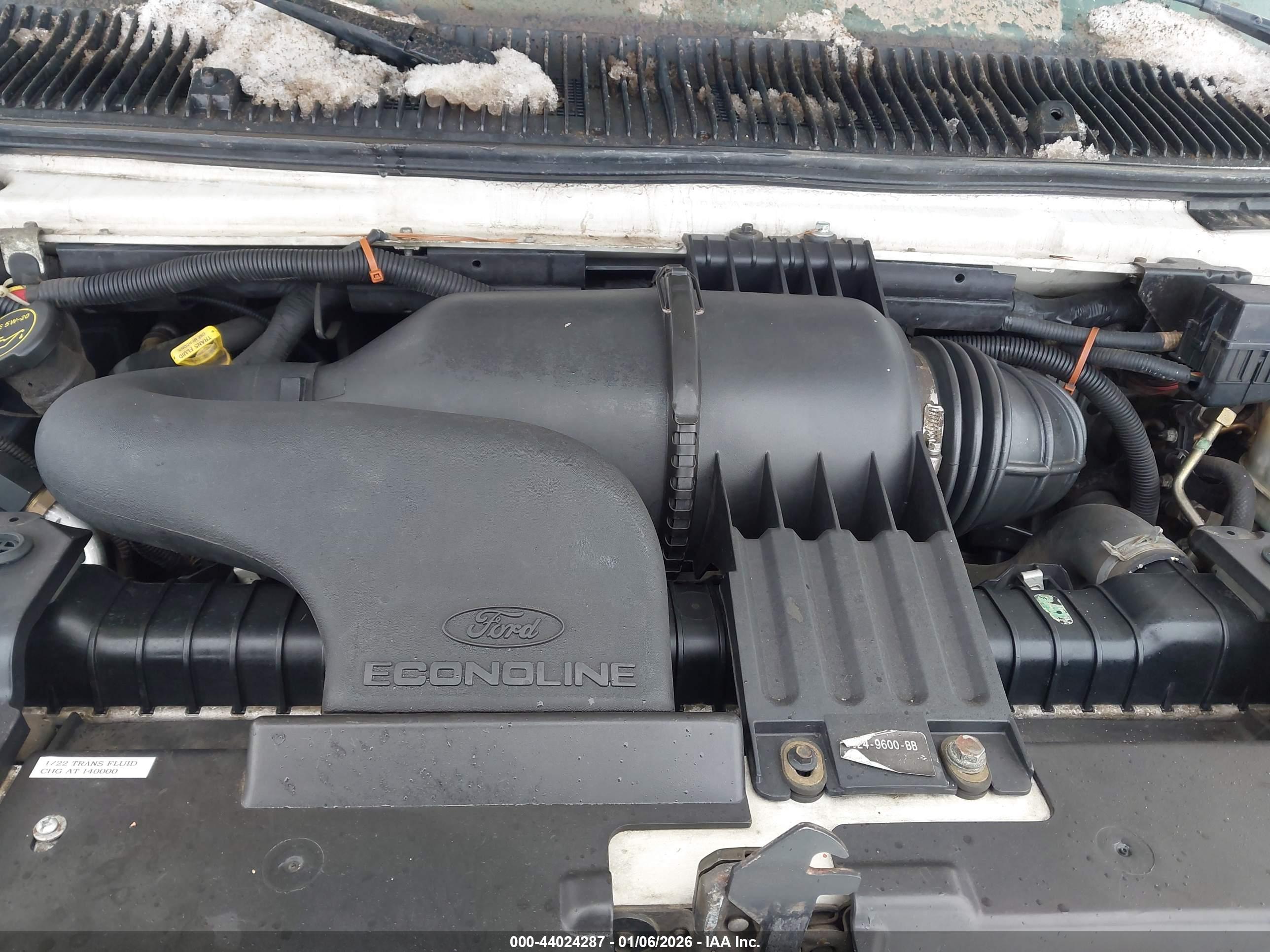 FORD E-450 image 10