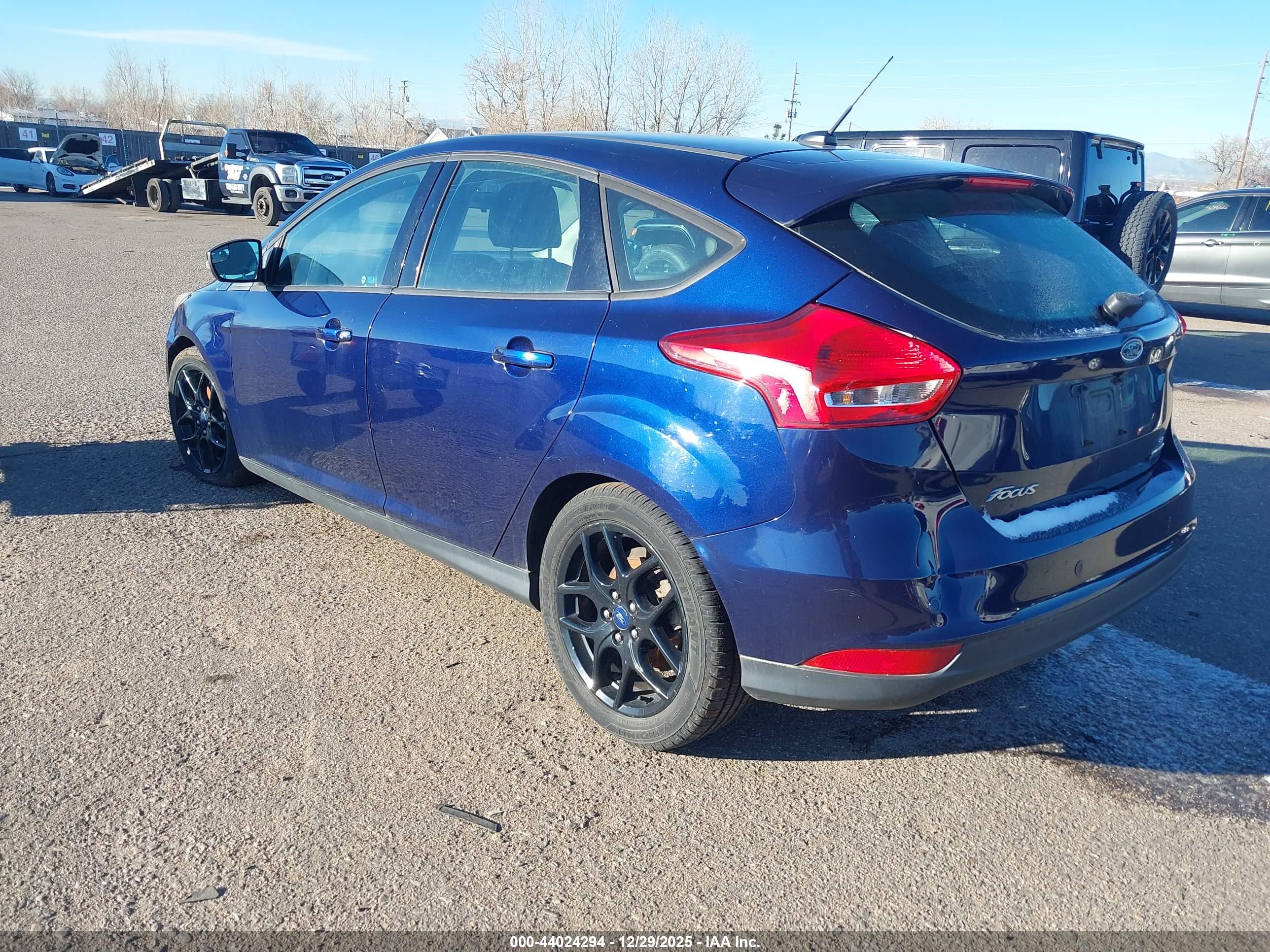 FORD FOCUS image 3
