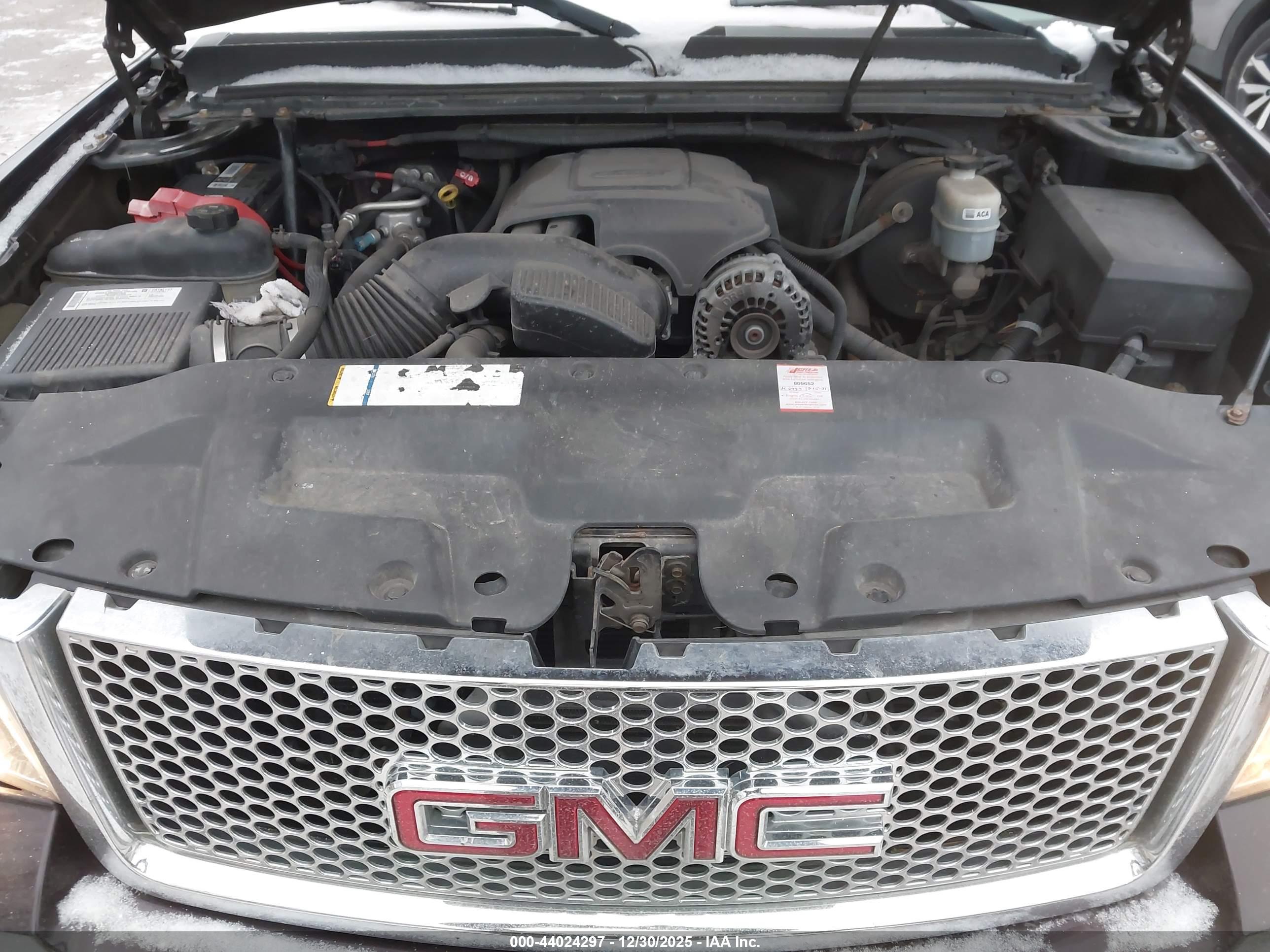 GMC SIERRA image 10
