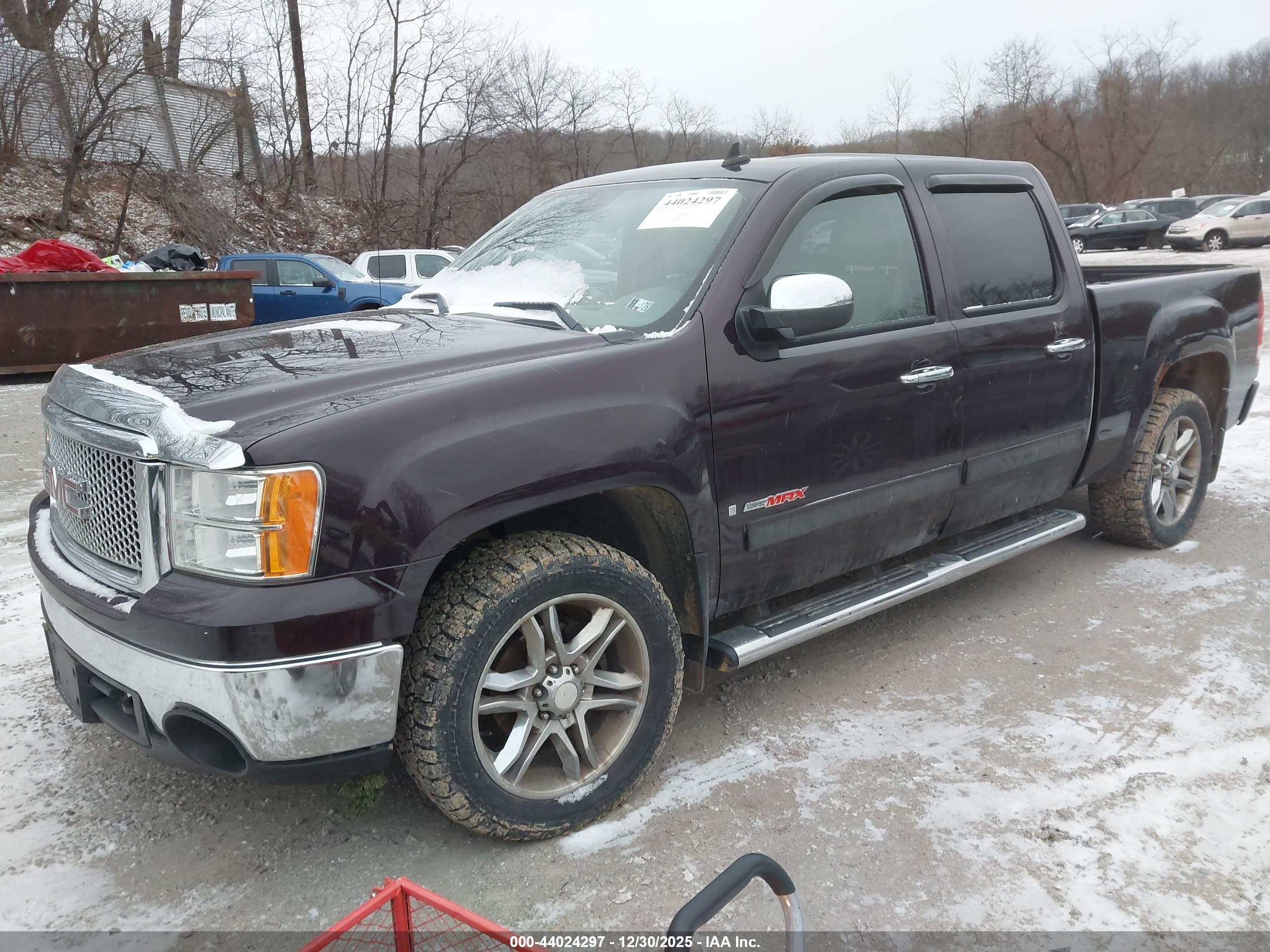 GMC SIERRA image 2