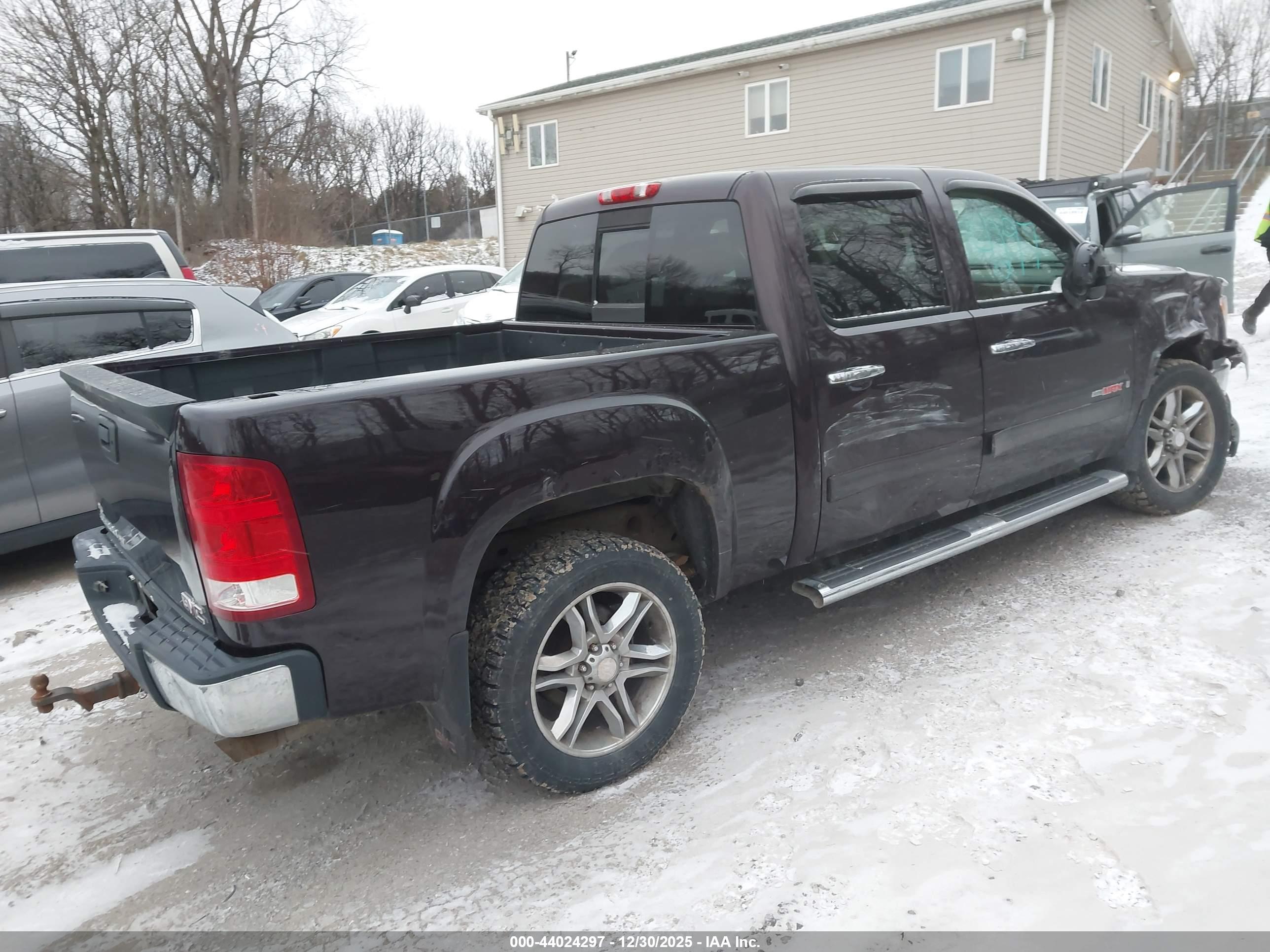 GMC SIERRA image 4