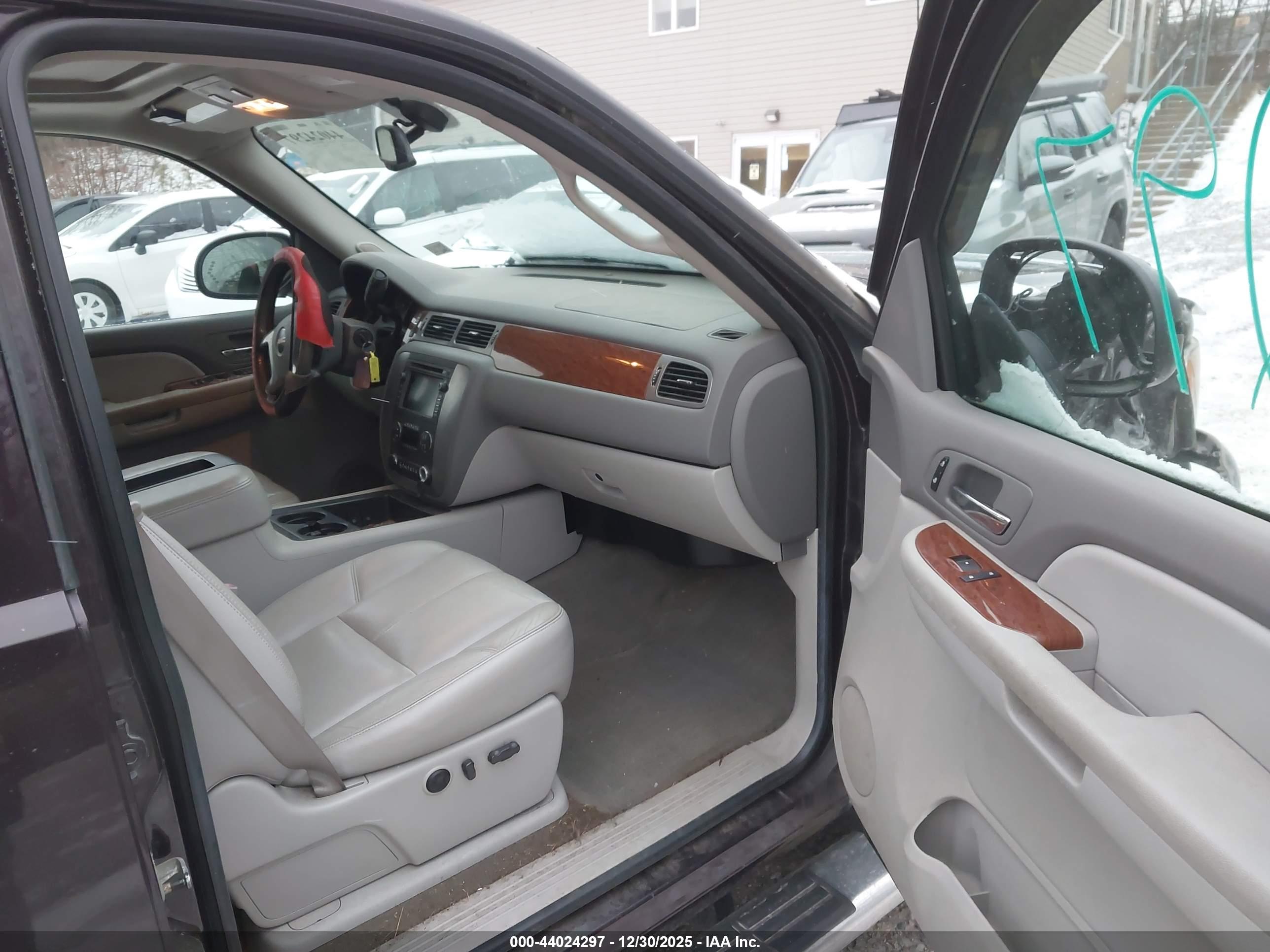 GMC SIERRA image 5