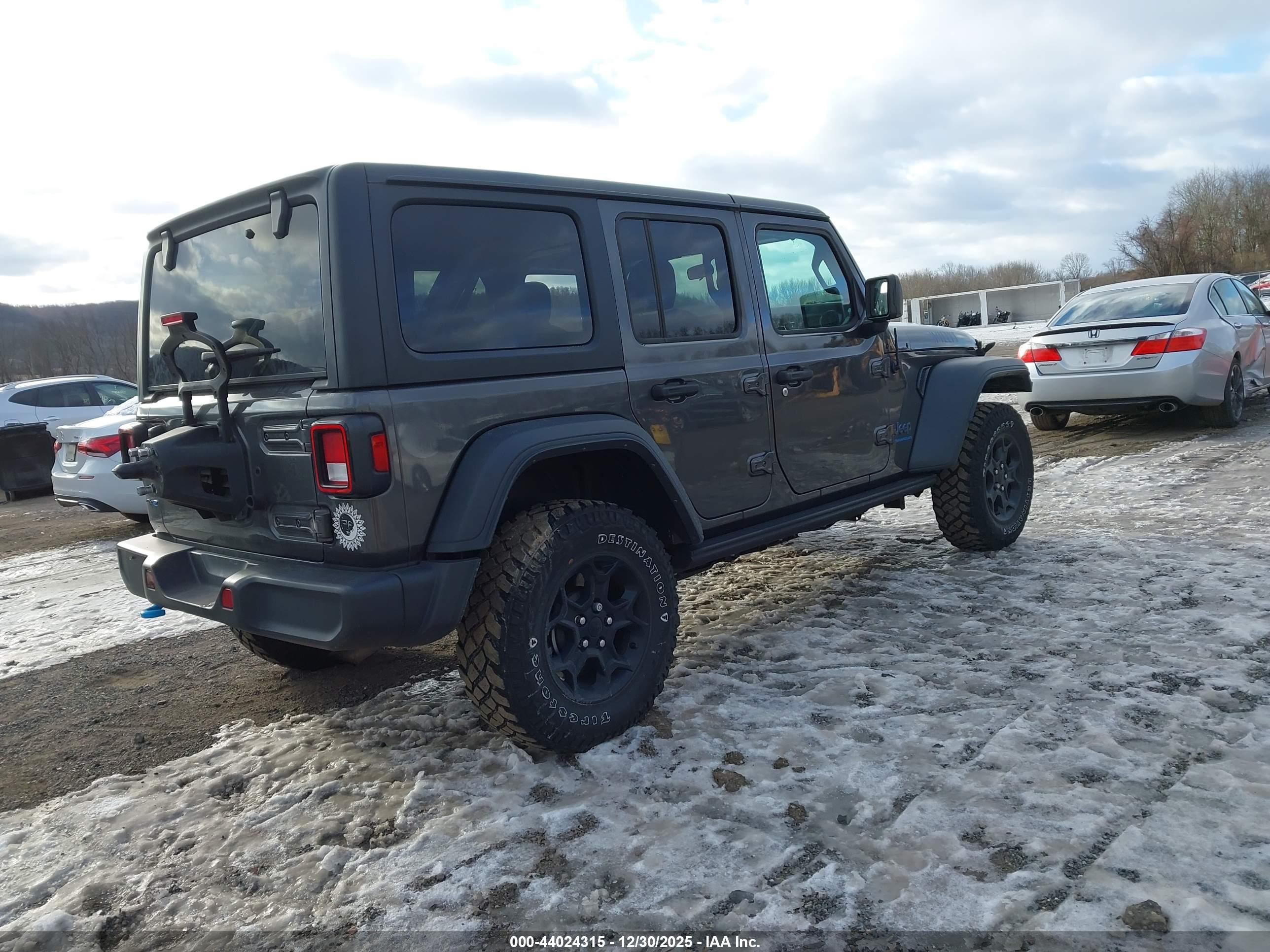 JEEP WRANGLER image 4